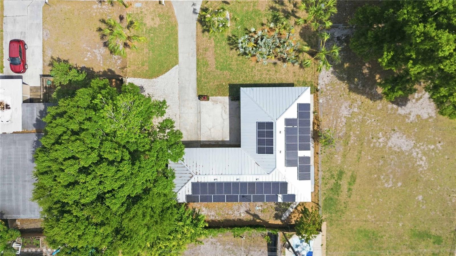 Image 39 of 46 For 2816 Michigan Street