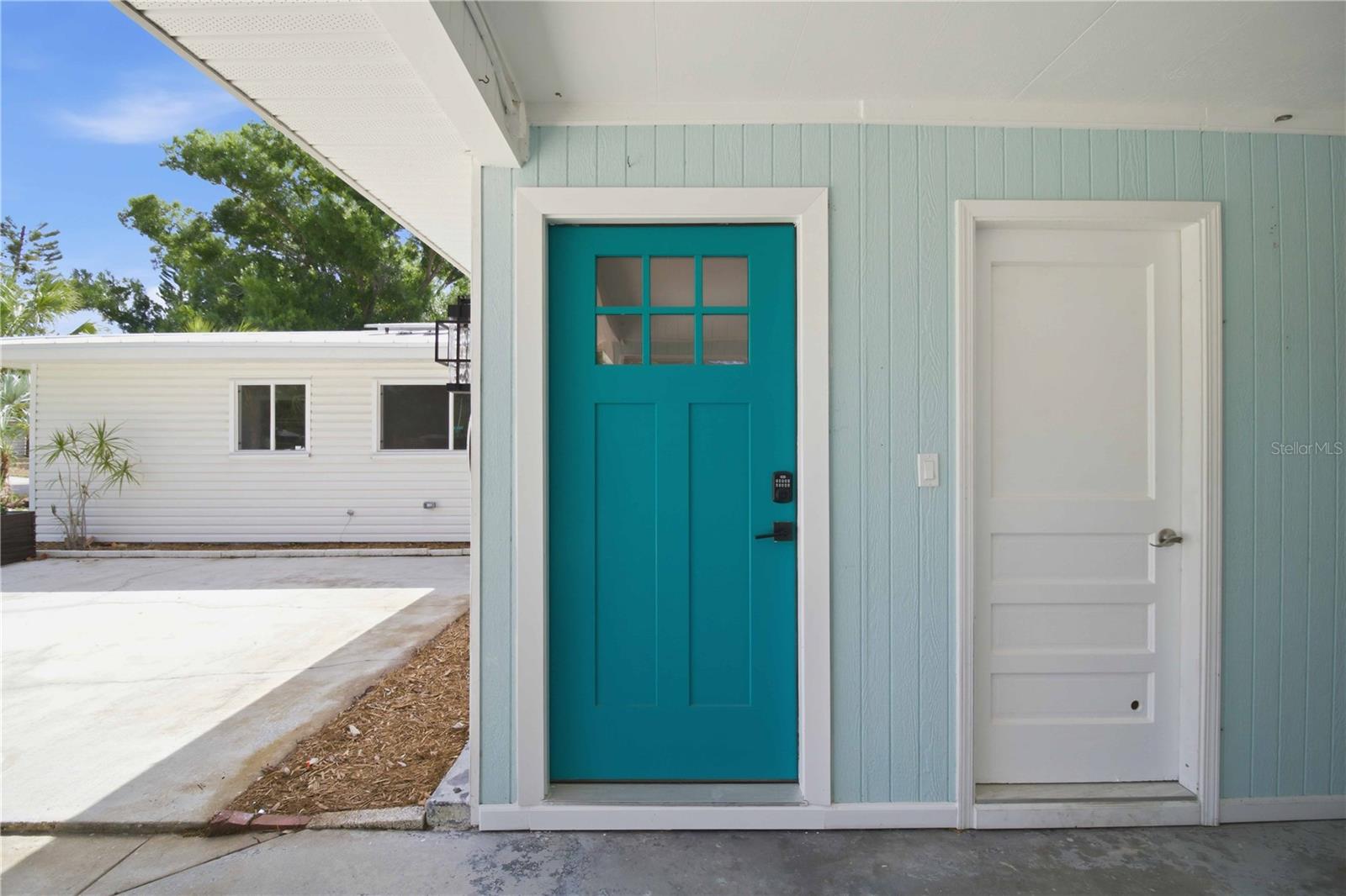 Image 5 of 46 For 2816 Michigan Street