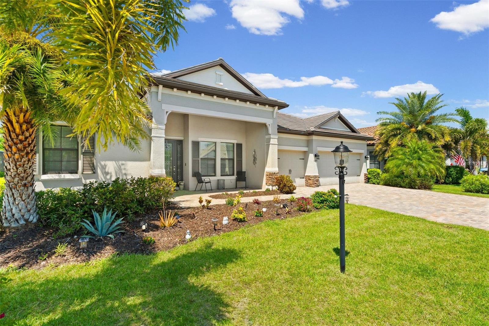 Image 4 of 95 For 17053 Polo Trail