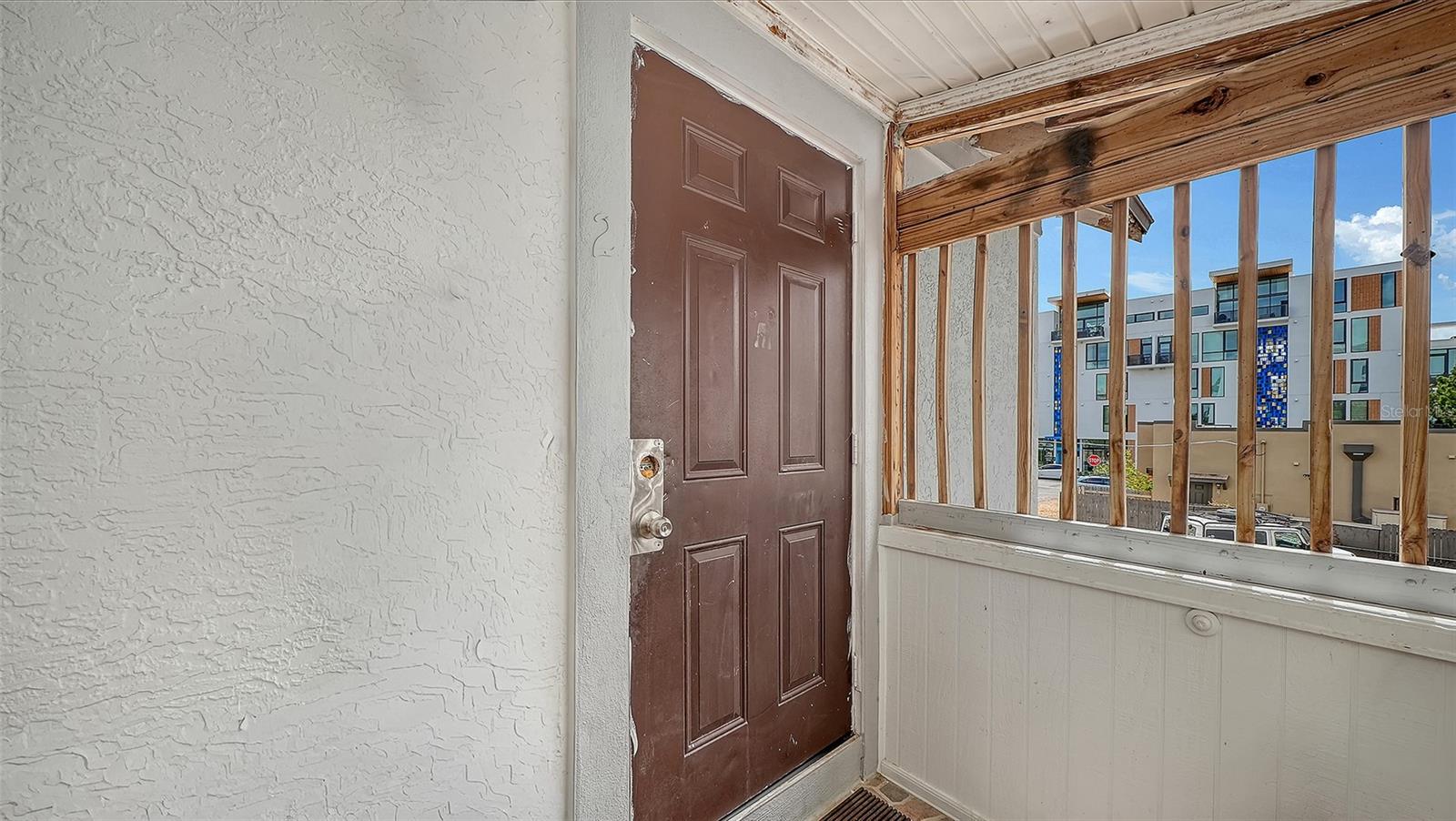 Image 26 of 76 For 420 Kumquat Court