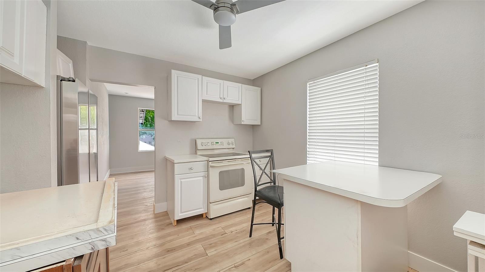 Image 27 of 76 For 420 Kumquat Court