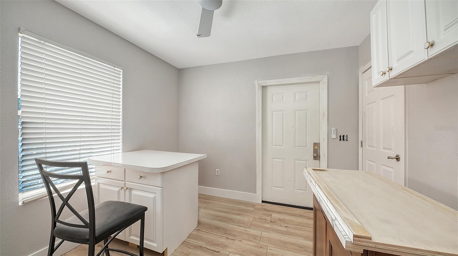 Image 28 of 76 For 420 Kumquat Court