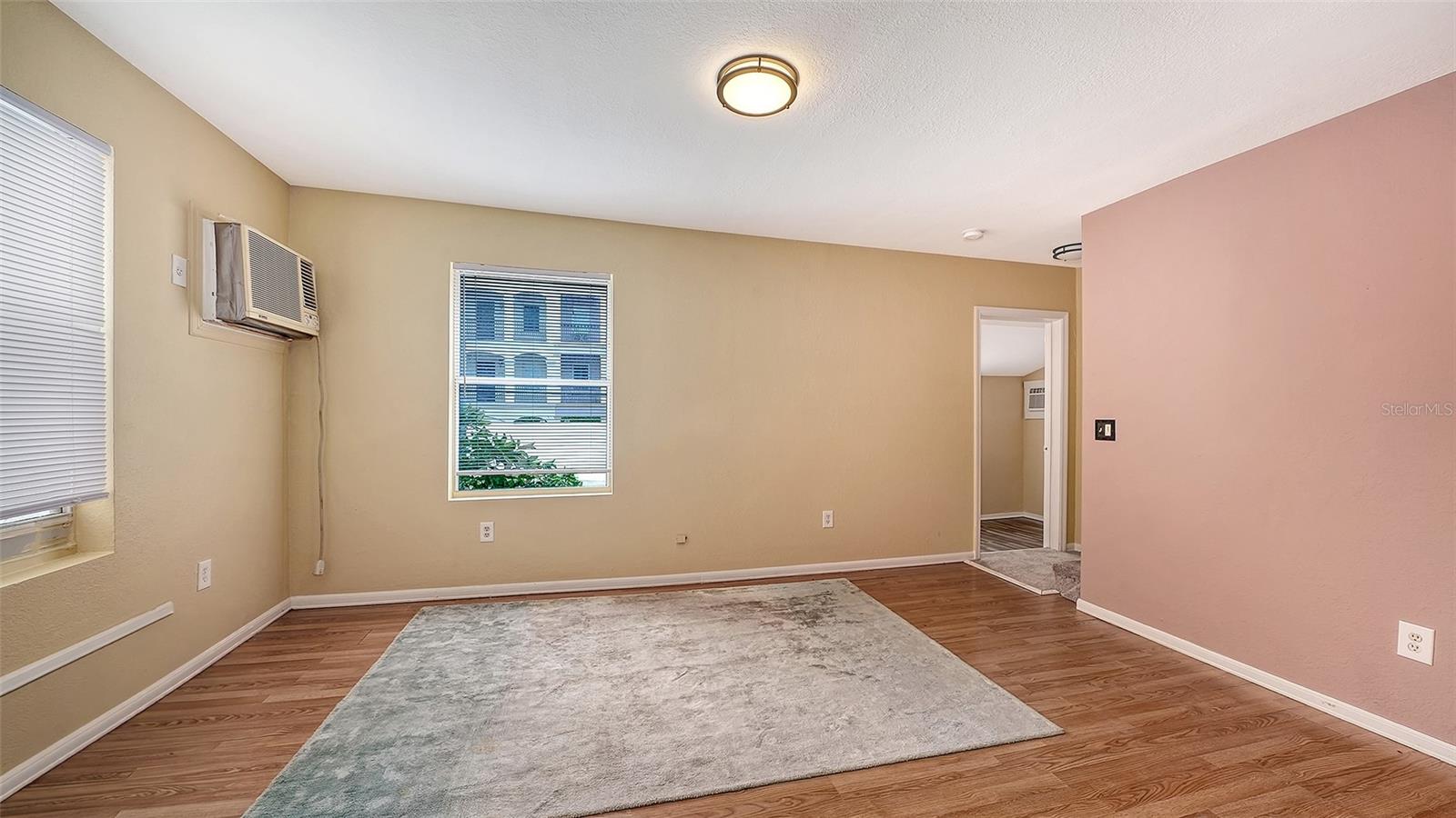 Image 44 of 76 For 420 Kumquat Court