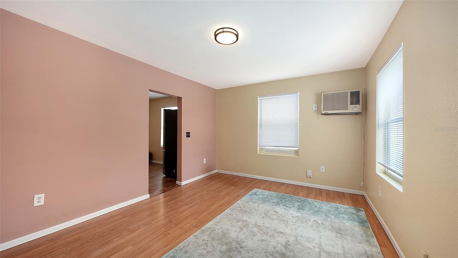 Image 45 of 76 For 420 Kumquat Court