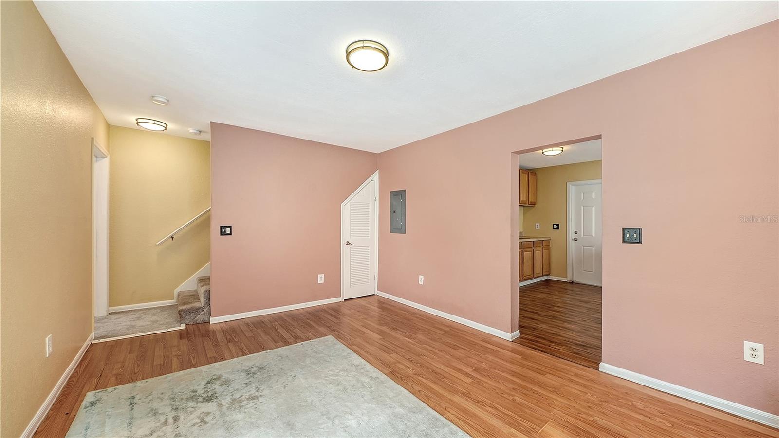 Image 46 of 76 For 420 Kumquat Court