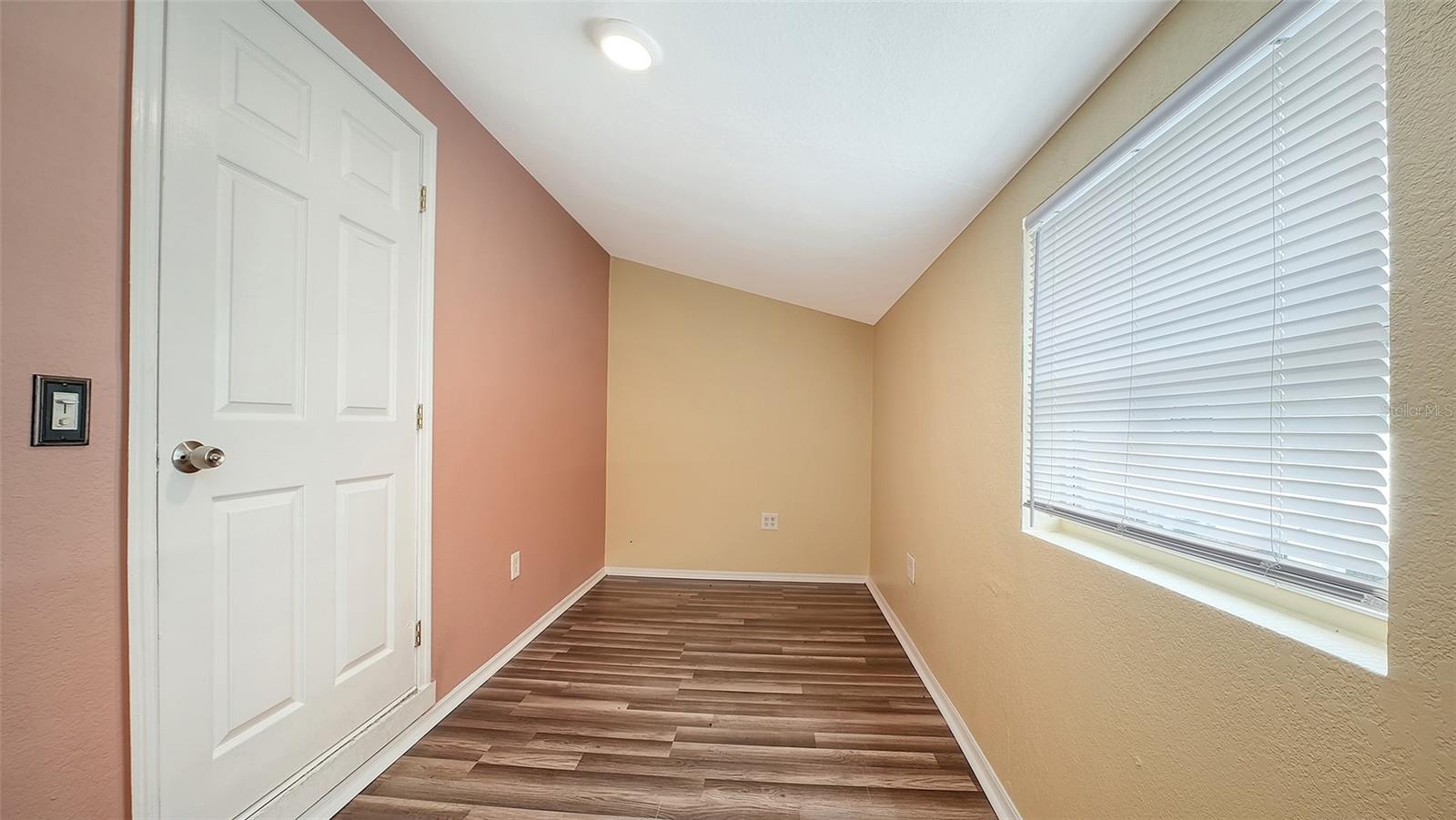 Image 48 of 76 For 420 Kumquat Court