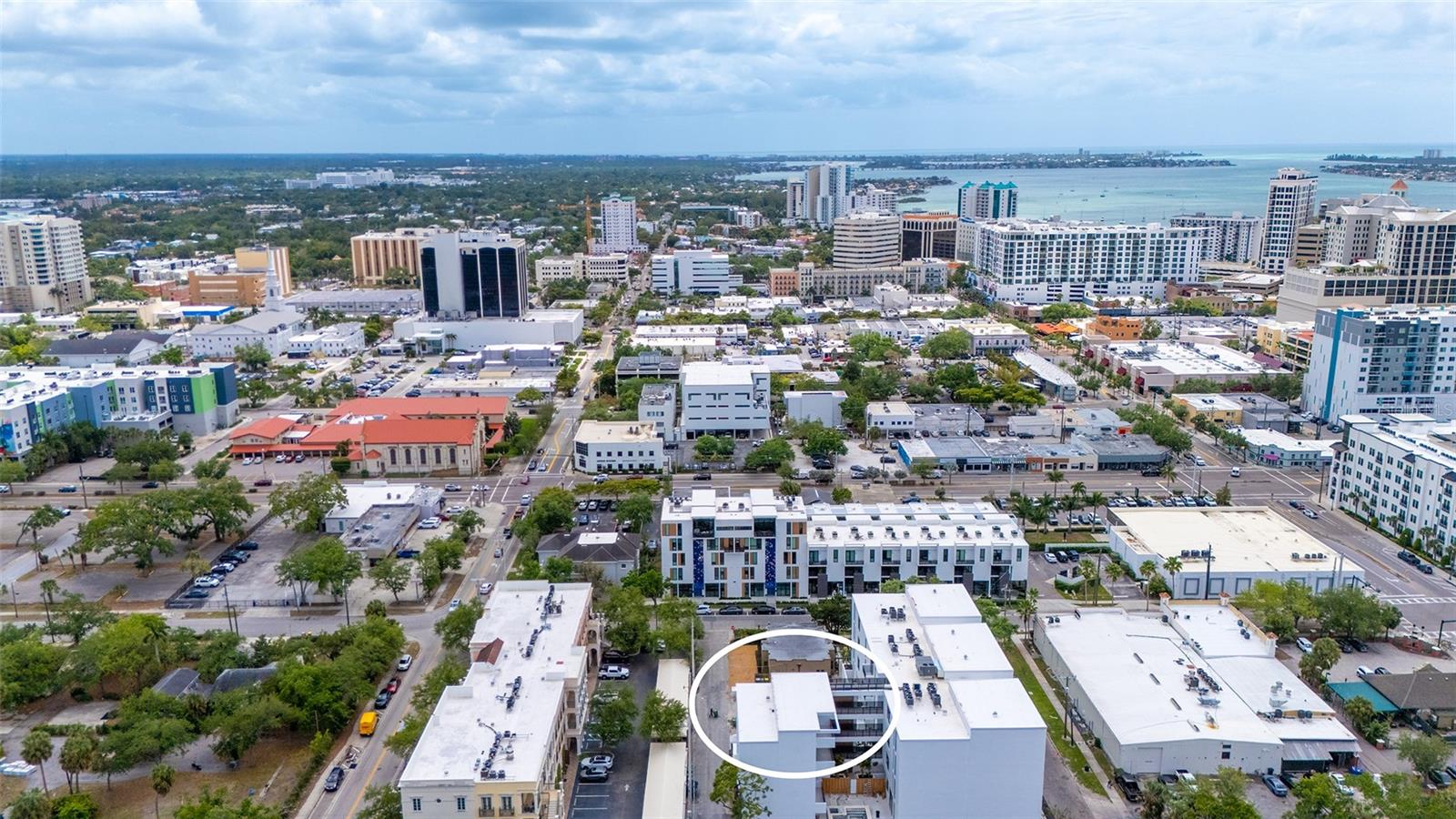 Image 56 of 76 For 420 Kumquat Court