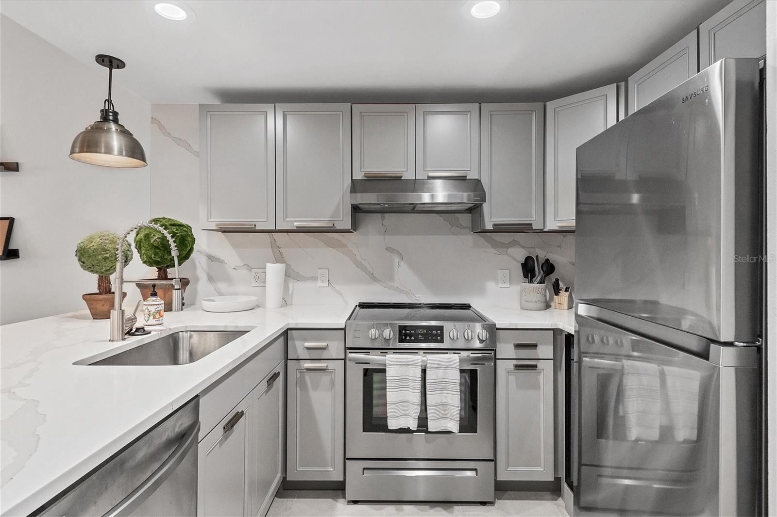 Image 12 of 37 For 3401 54th Drive W 203