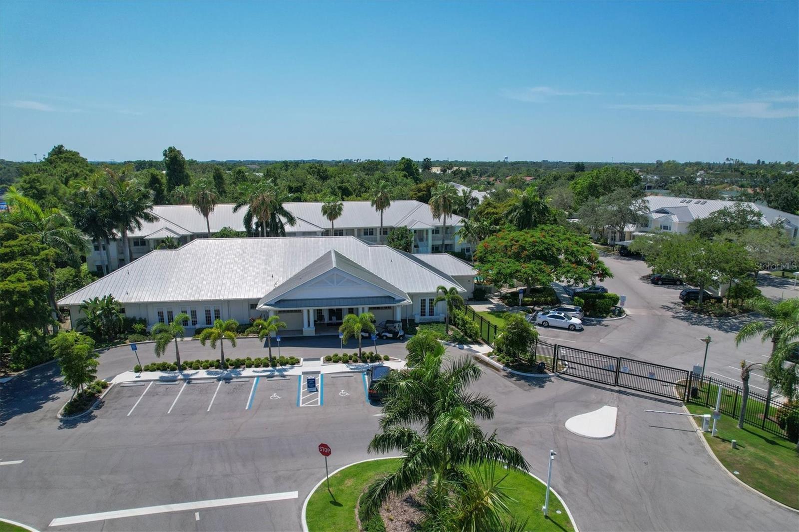 Image 27 of 37 For 3401 54th Drive W 203