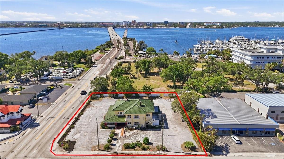 Details for 337 8th Avenue W, PALMETTO, FL 34221