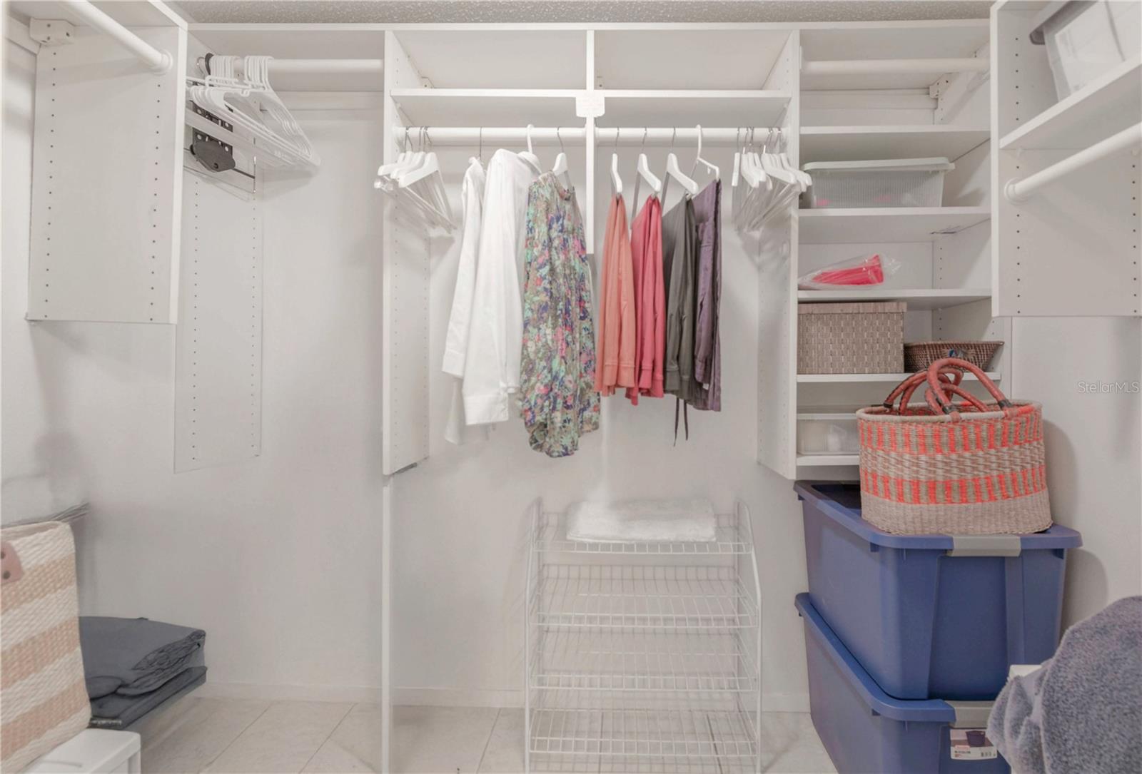 Image 23 of 49 For 842 Bayport Way 842