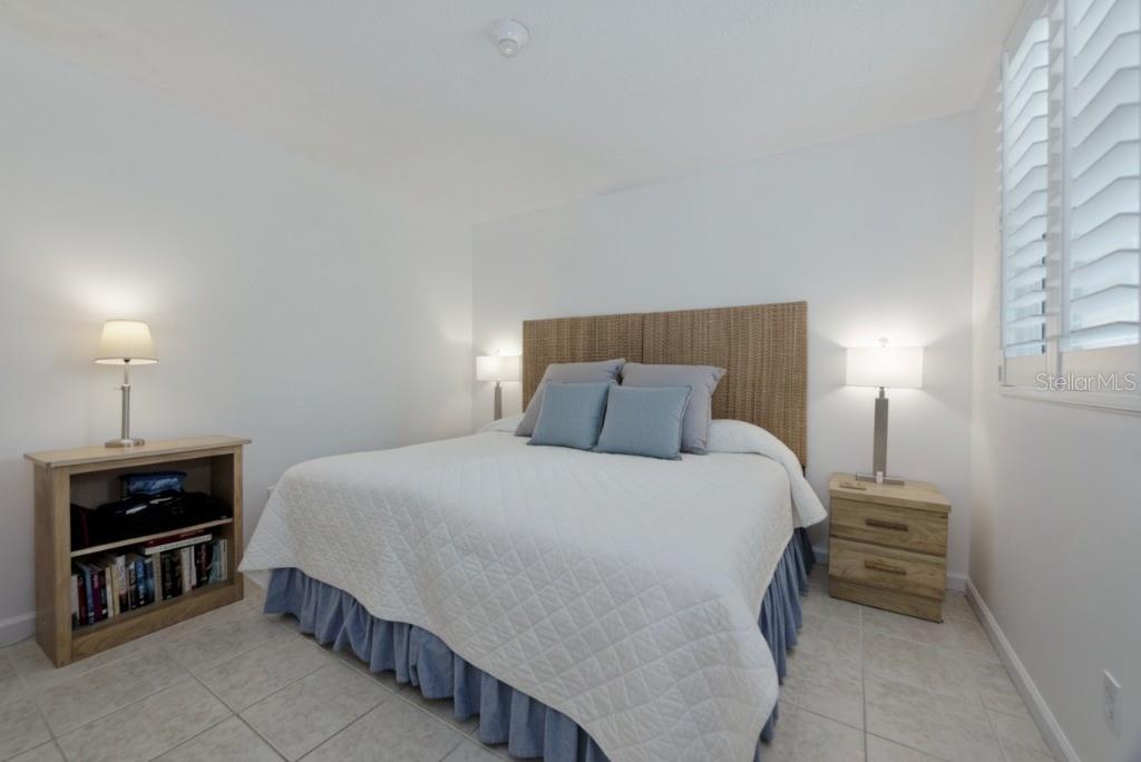 Image 24 of 49 For 842 Bayport Way 842