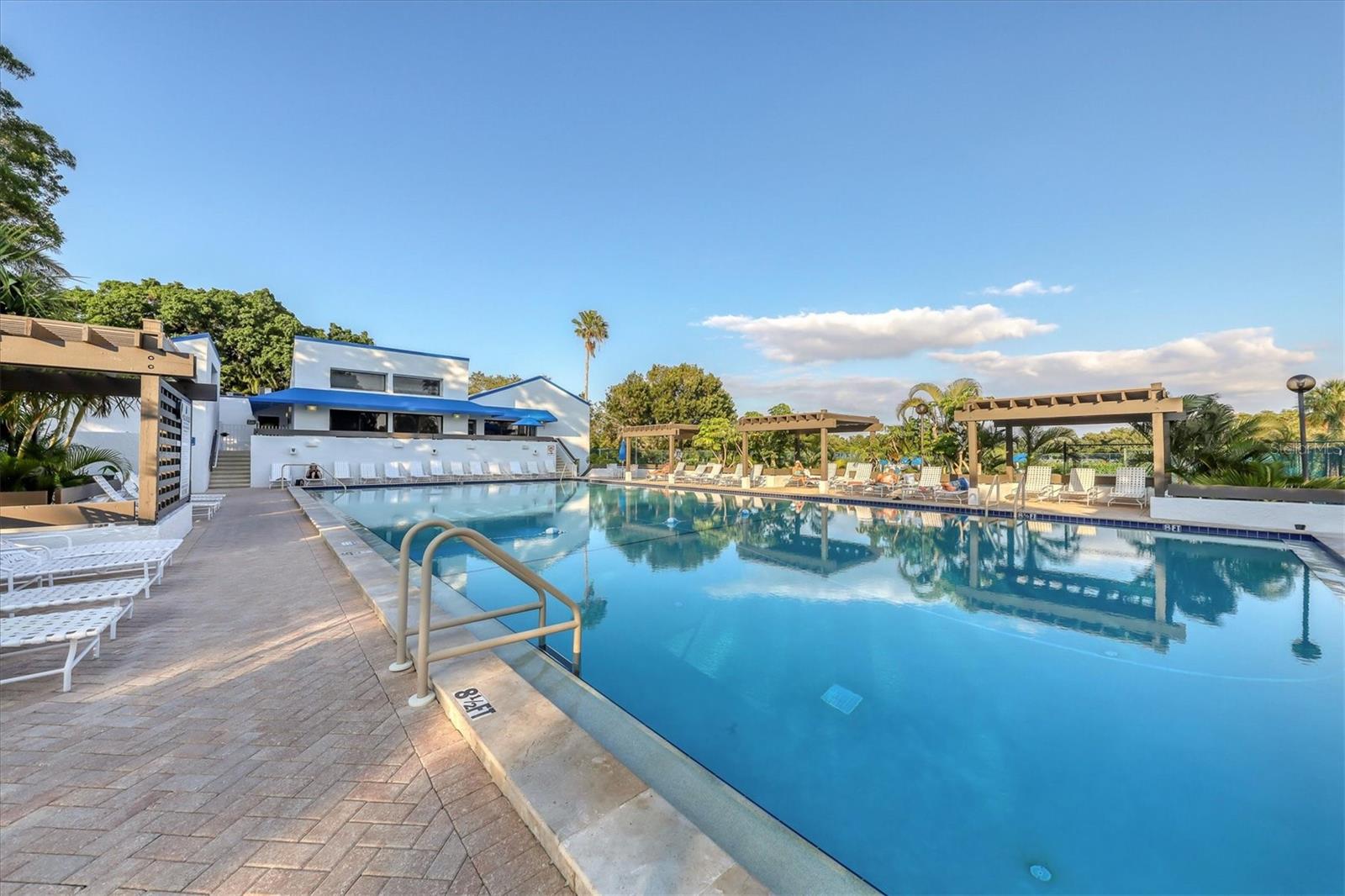 Image 32 of 49 For 842 Bayport Way 842