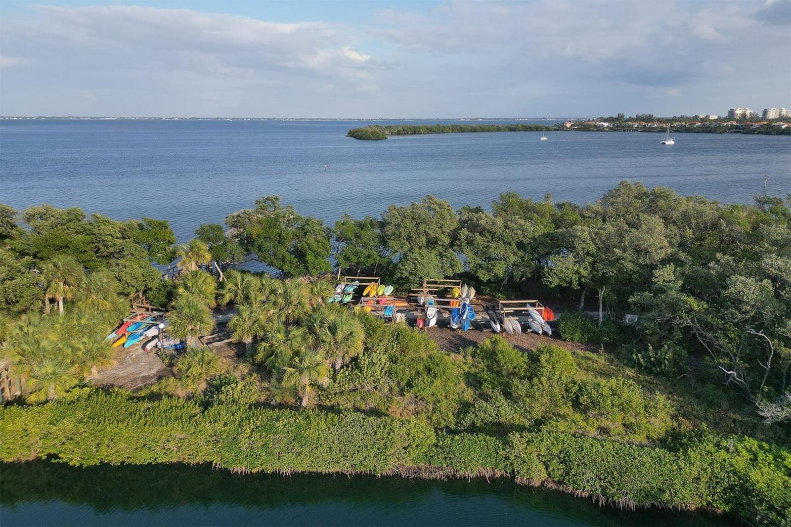 Image 37 of 49 For 842 Bayport Way 842