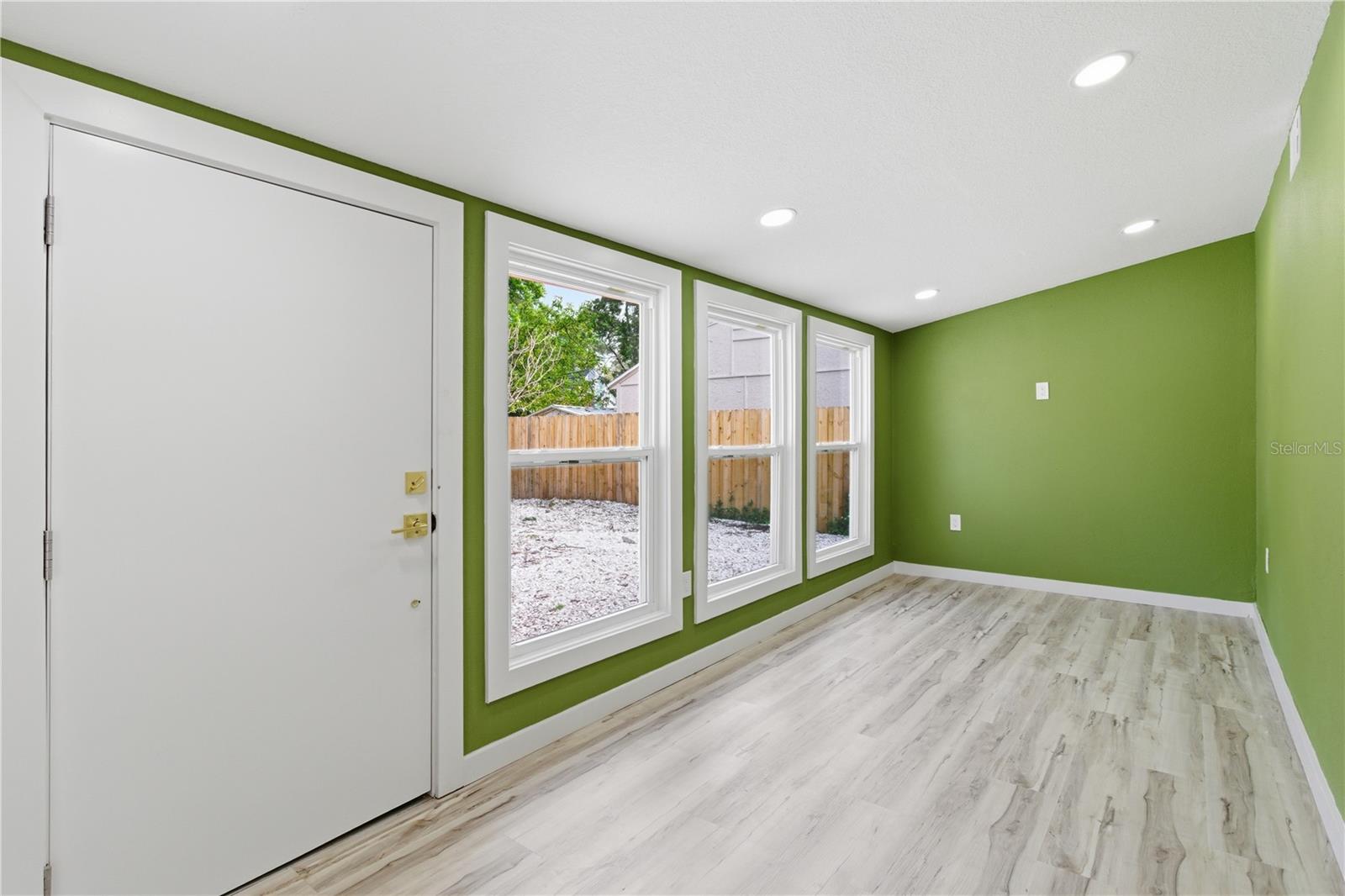 Image 24 of 41 For 5211 25th Avenue S