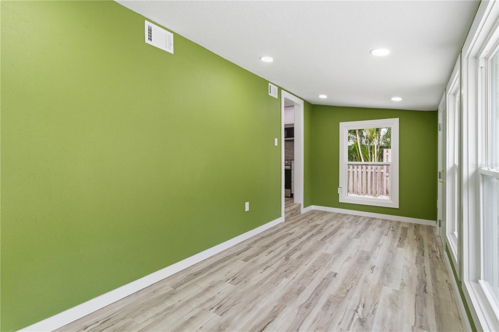 Image 27 of 41 For 5211 25th Avenue S