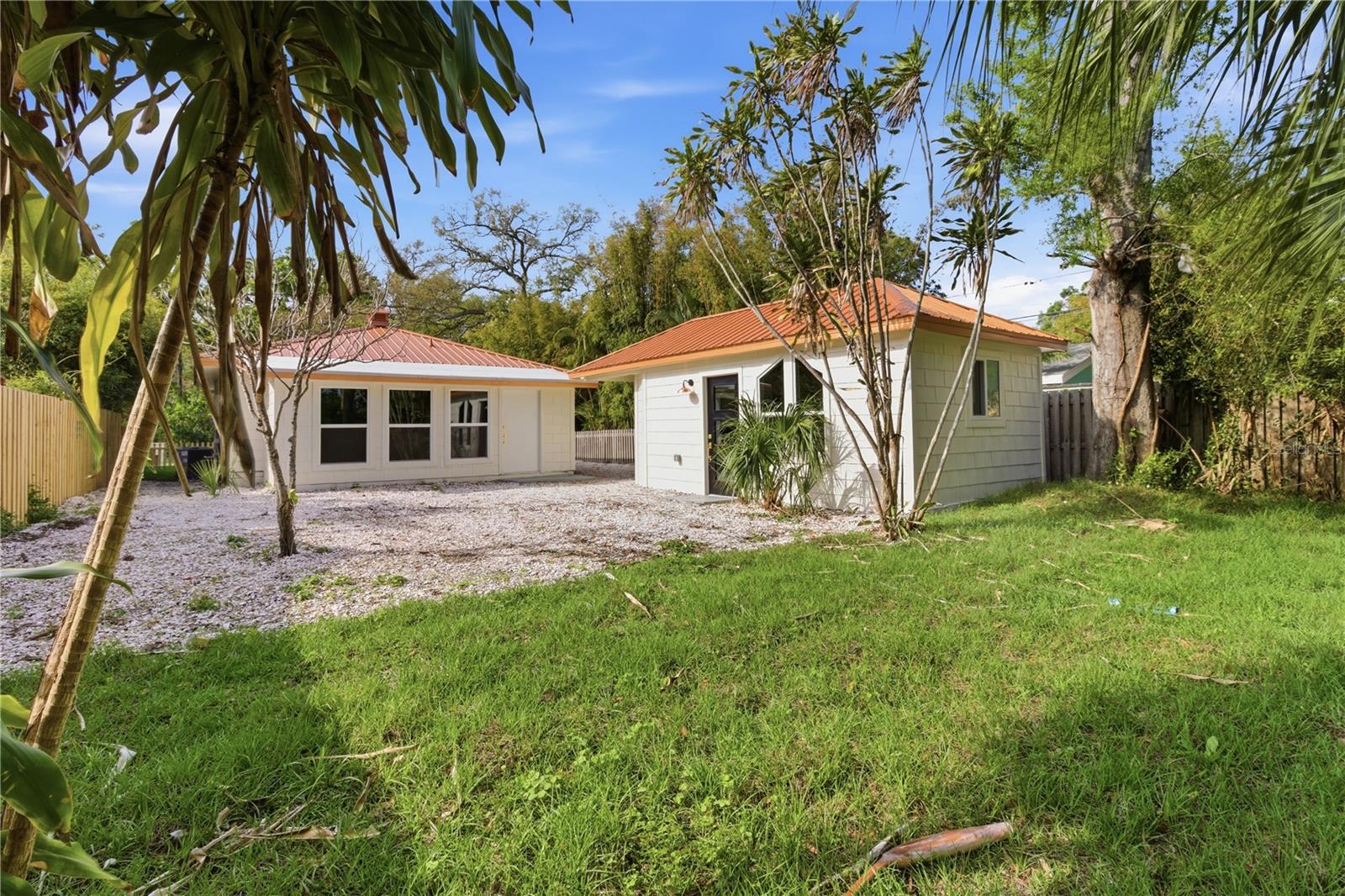 Image 3 of 41 For 5211 25th Avenue S