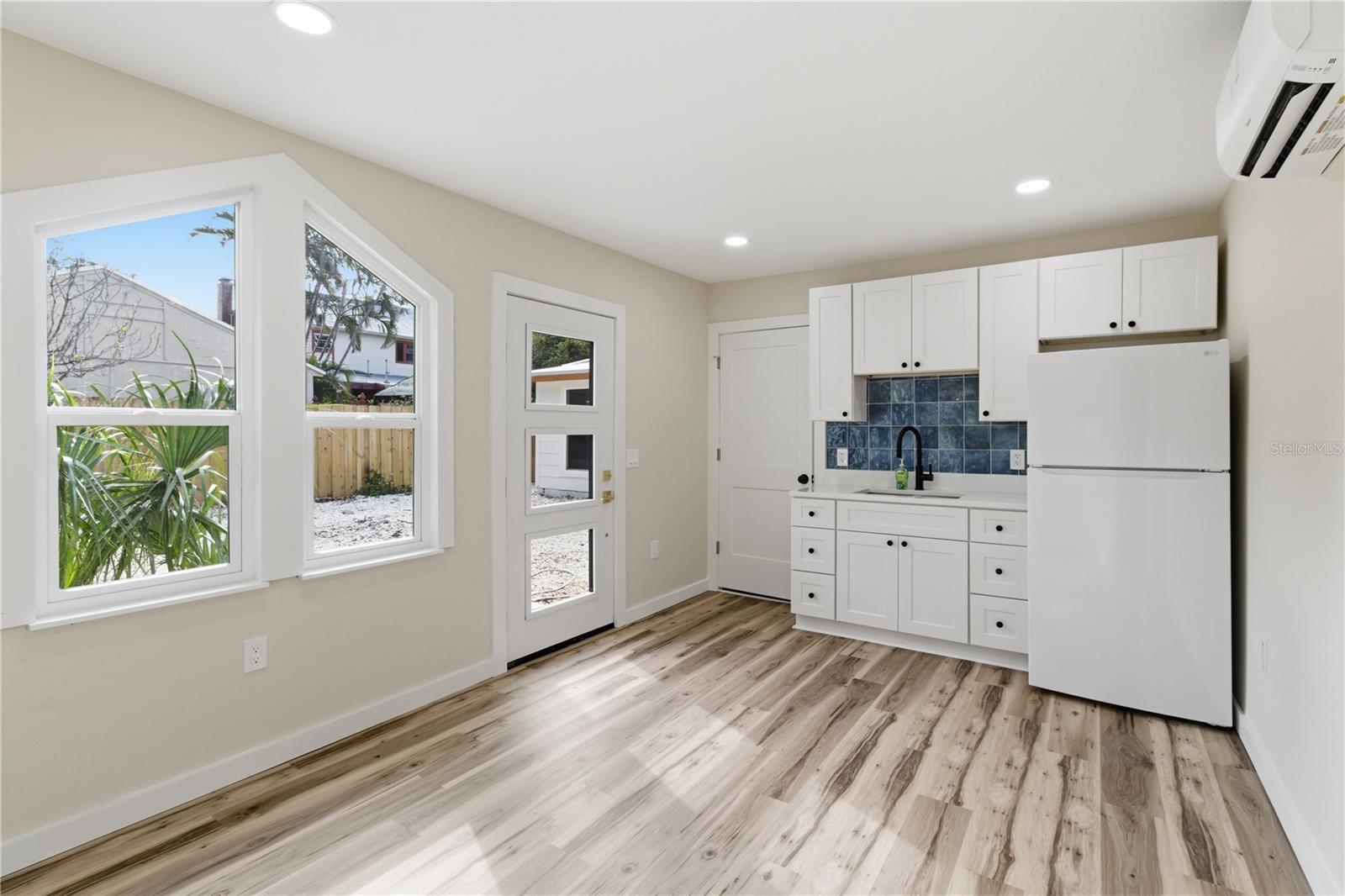 Image 32 of 41 For 5211 25th Avenue S