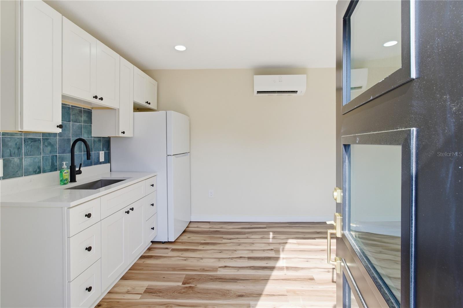 Image 33 of 41 For 5211 25th Avenue S