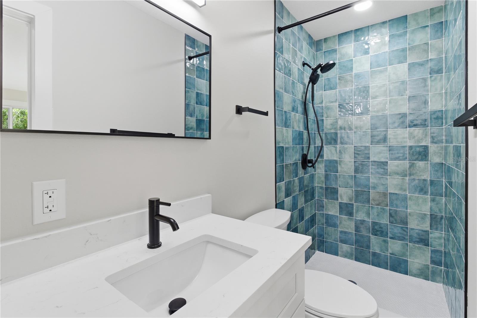 Image 35 of 41 For 5211 25th Avenue S