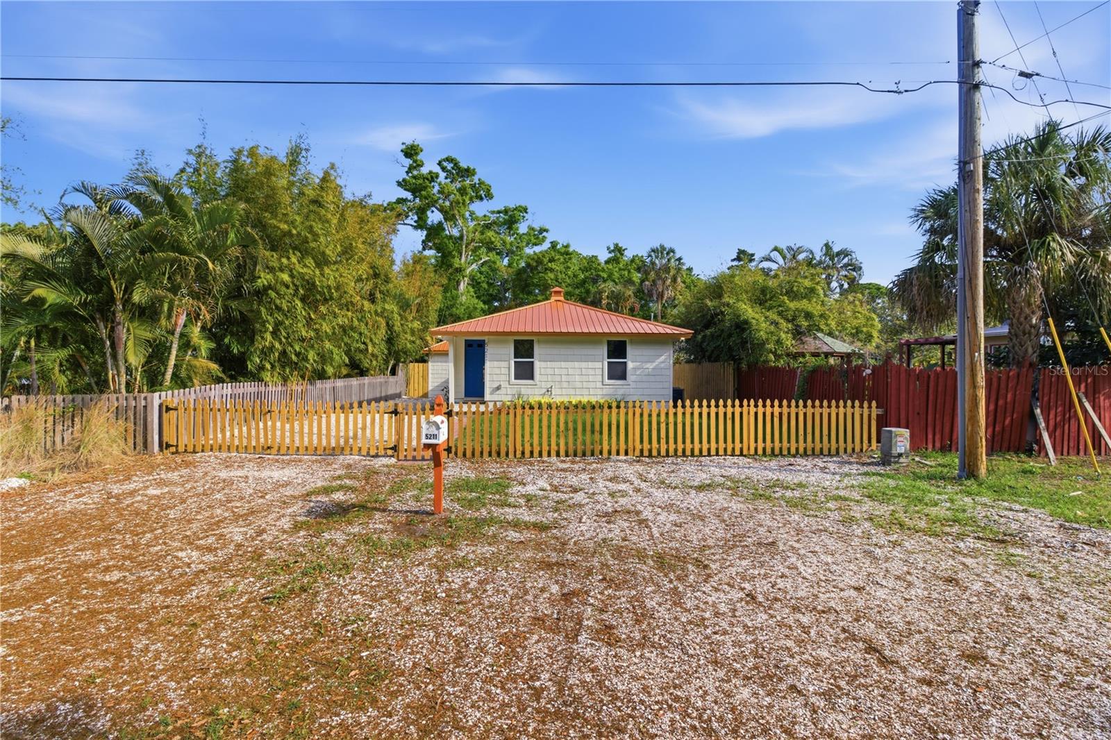 Image 6 of 41 For 5211 25th Avenue S