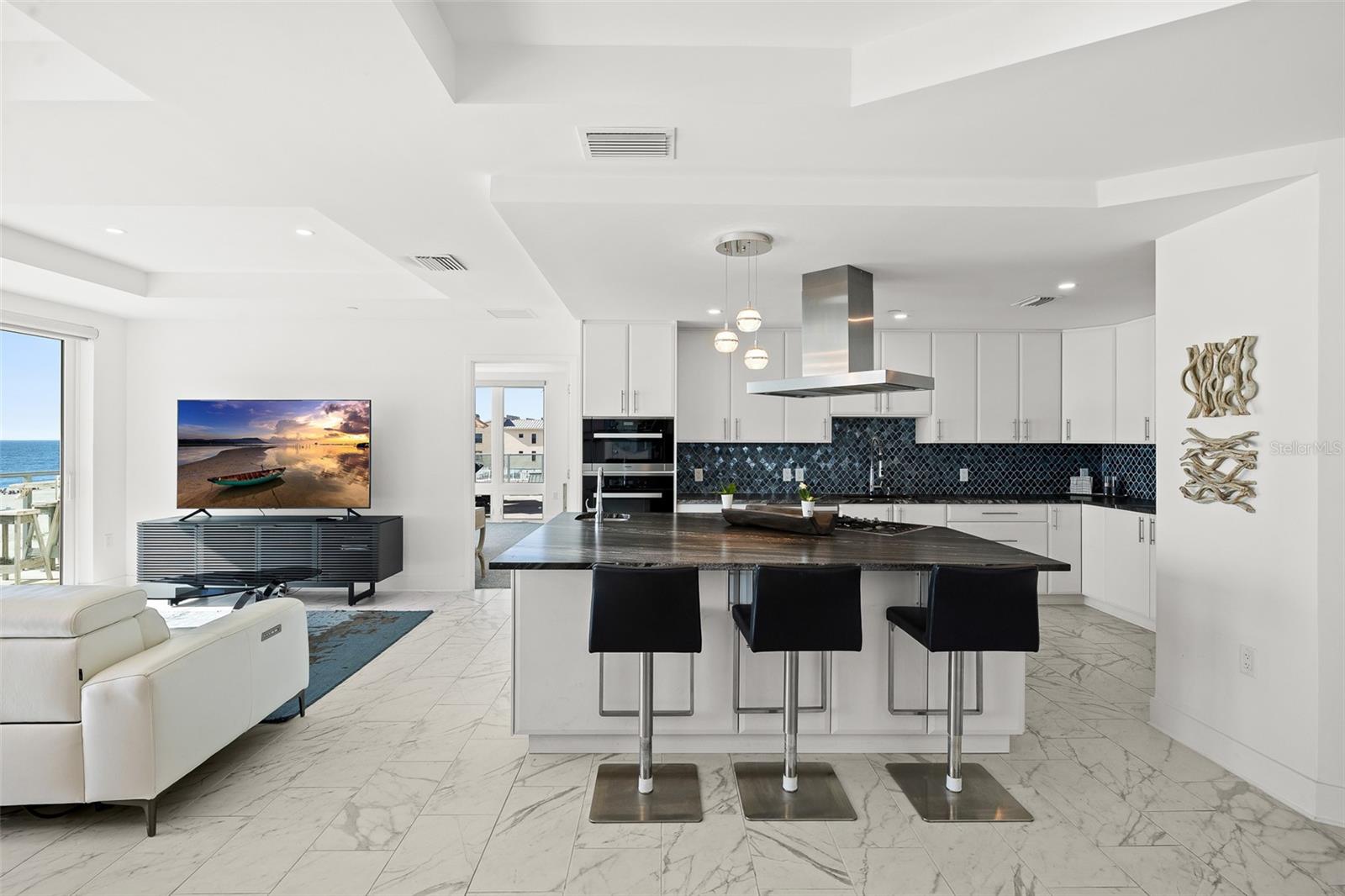 Image 12 of 56 For 15 Avalon Street 502