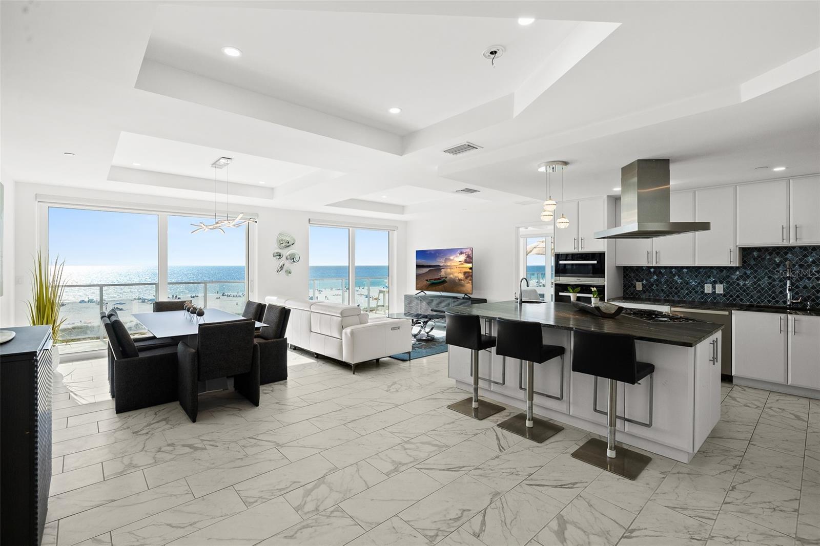 Image 14 of 56 For 15 Avalon Street 502