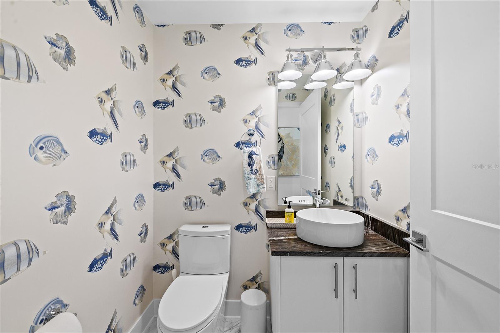 Image 30 of 56 For 15 Avalon Street 502