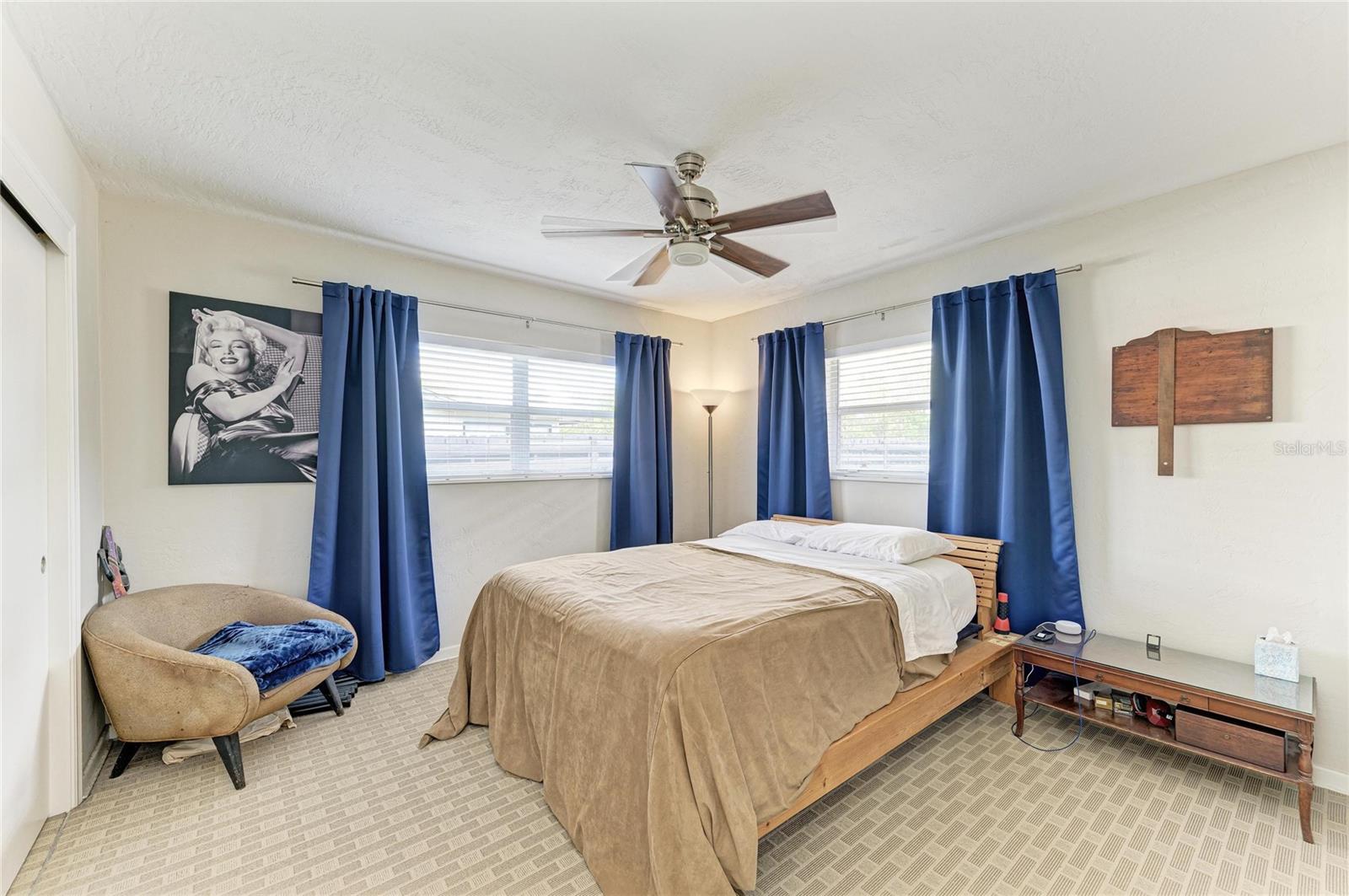 Image 12 of 36 For 2286 Hyde Park Street