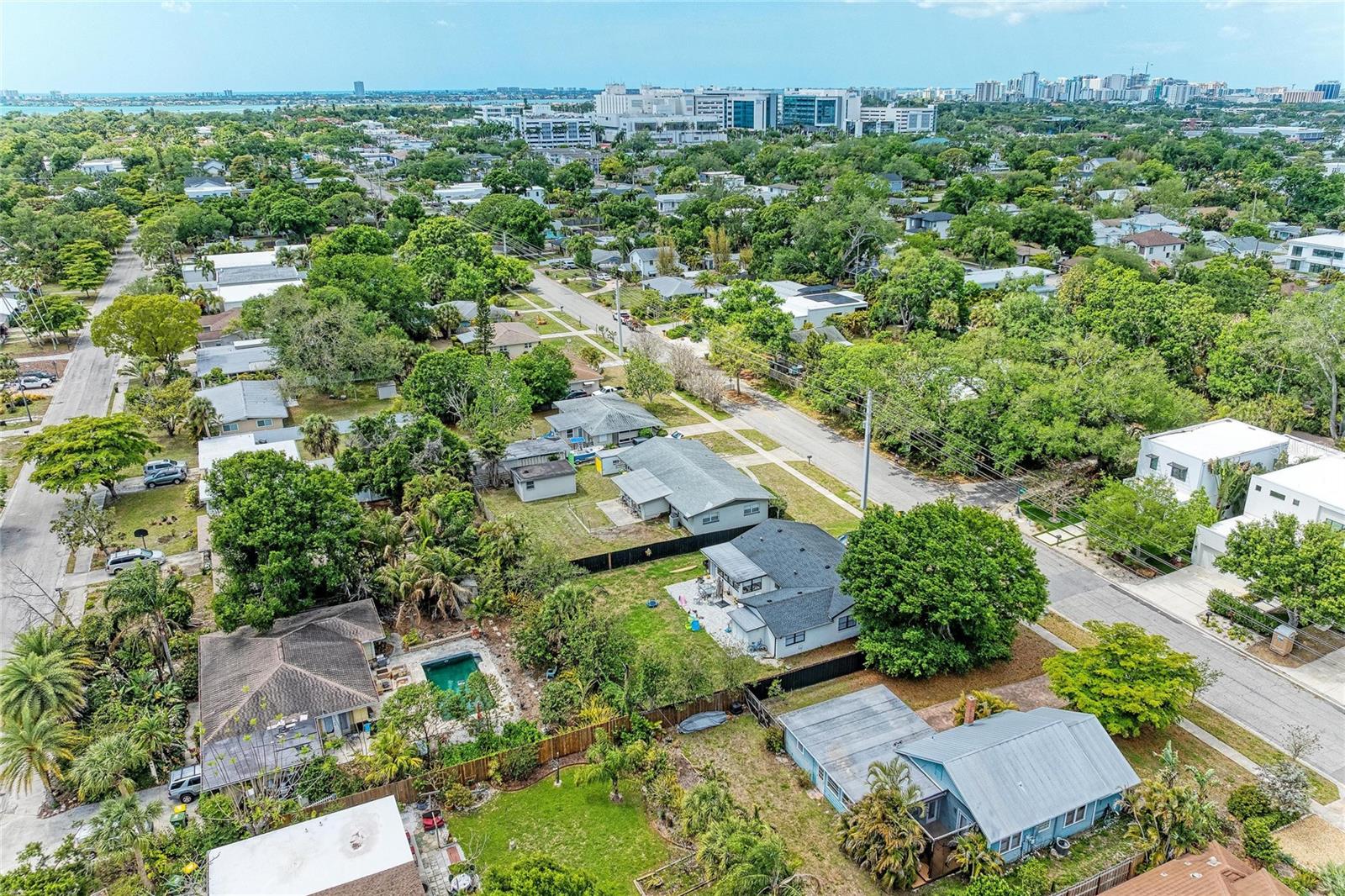 Image 2 of 36 For 2286 Hyde Park Street