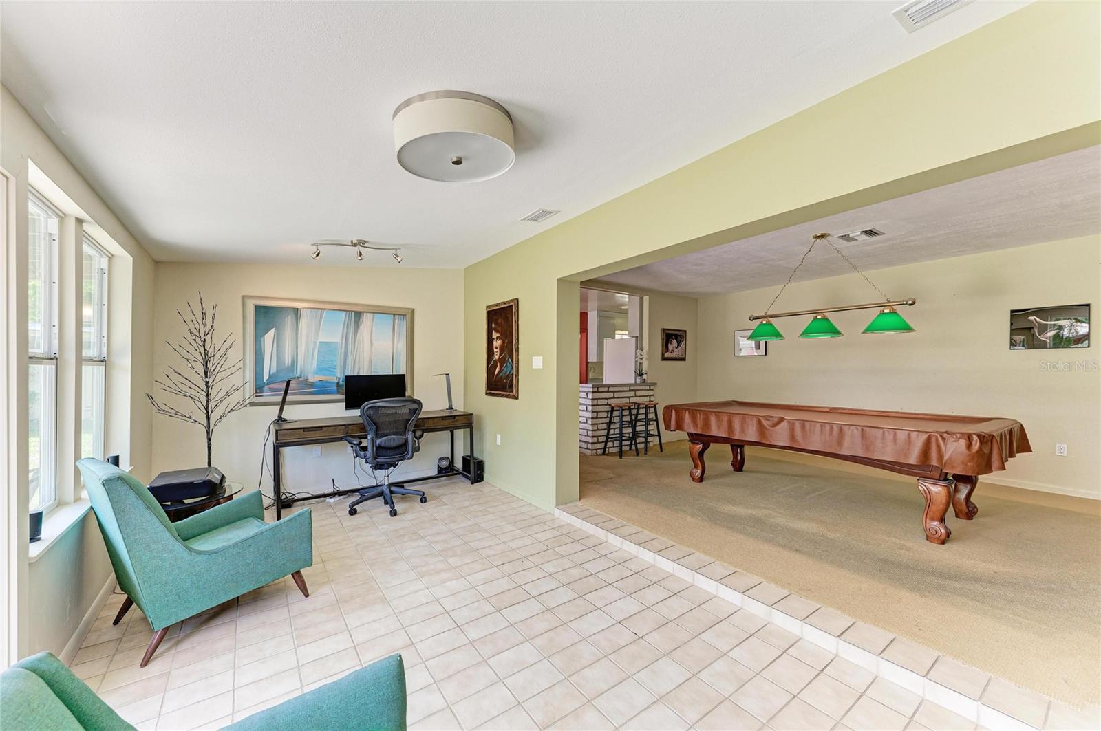 Image 25 of 36 For 2286 Hyde Park Street