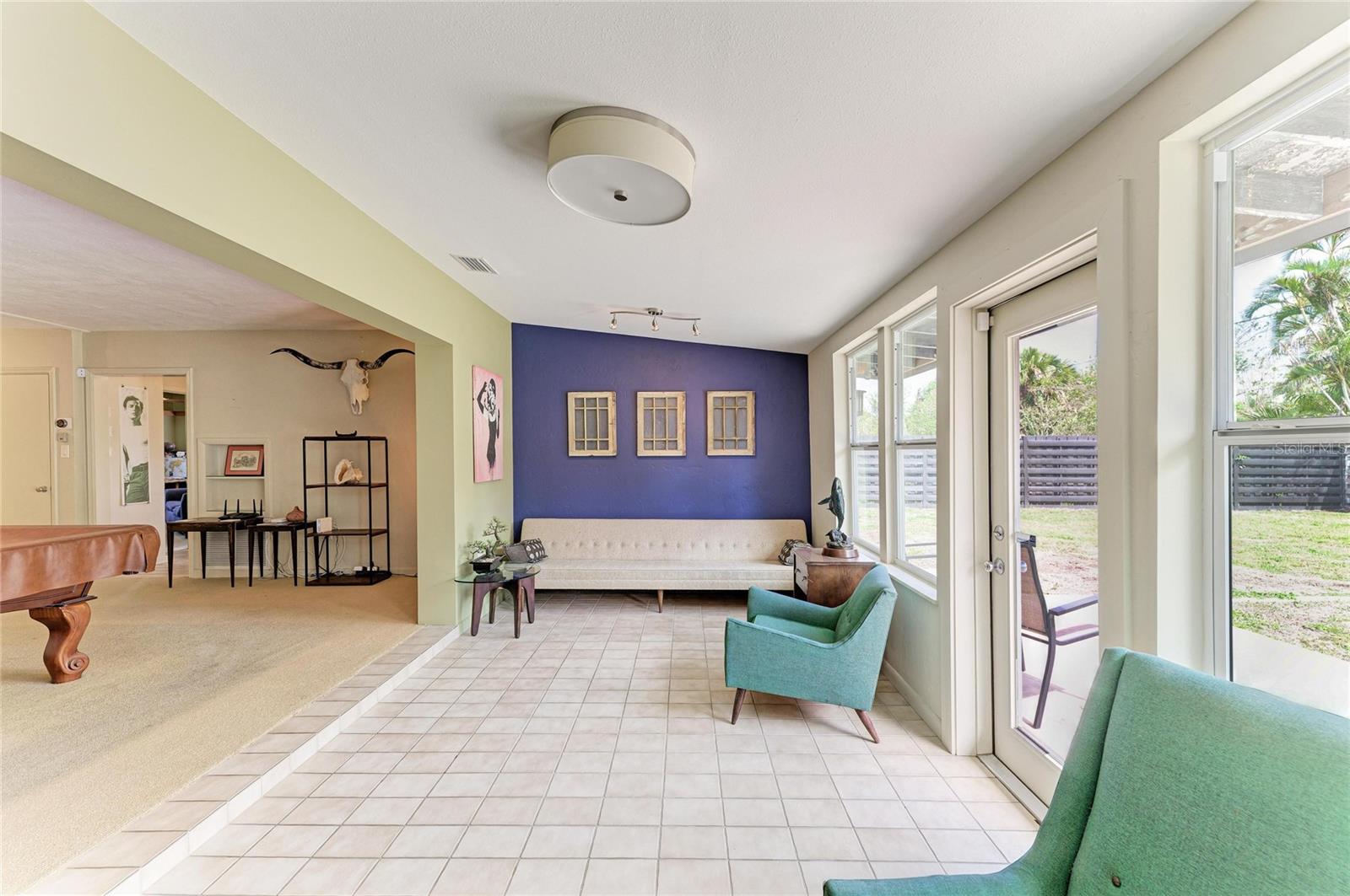 Image 26 of 36 For 2286 Hyde Park Street