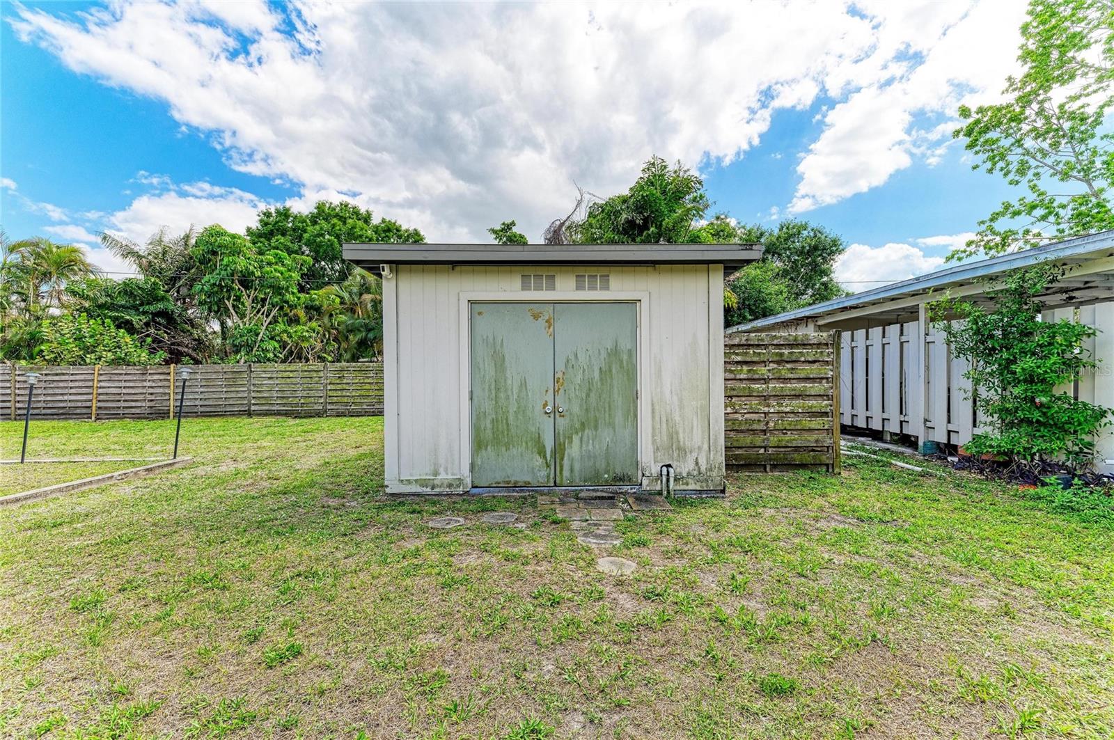 Image 34 of 36 For 2286 Hyde Park Street