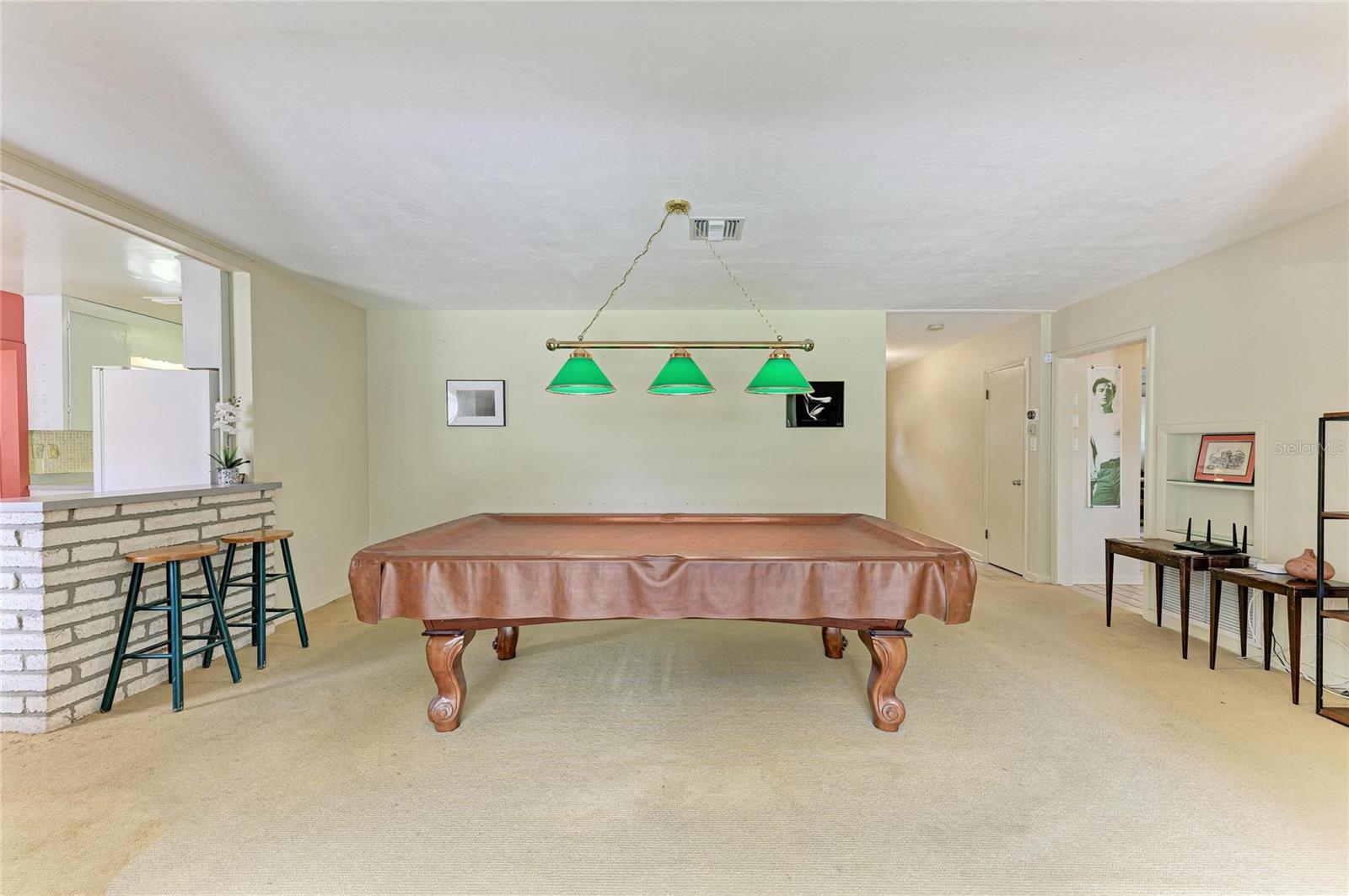 Image 9 of 36 For 2286 Hyde Park Street