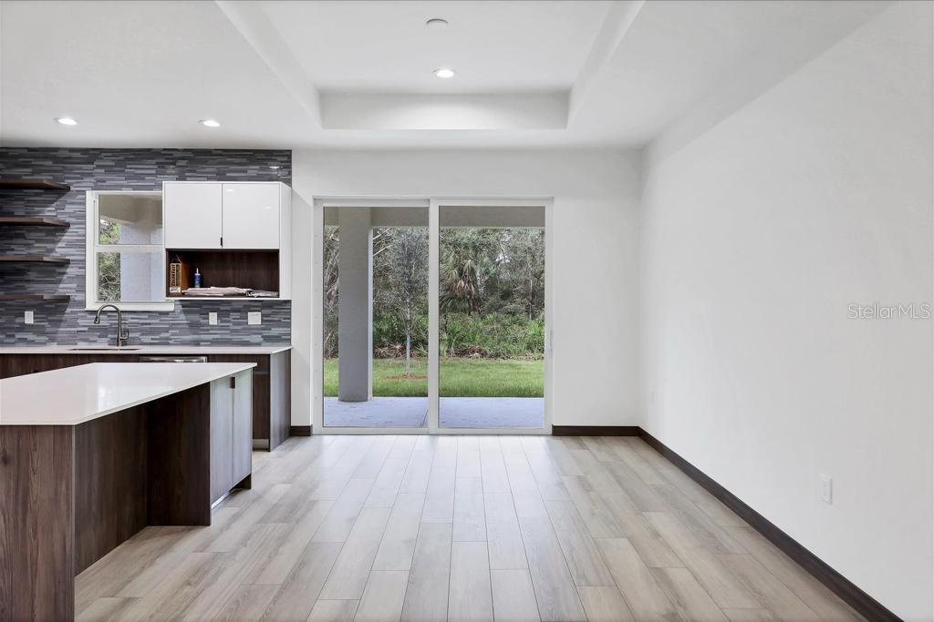 Image 5 of 16 For 5238 Fries Avenue