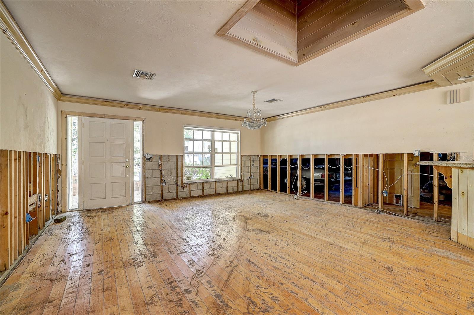 Image 10 of 64 For 226 Ogden Street