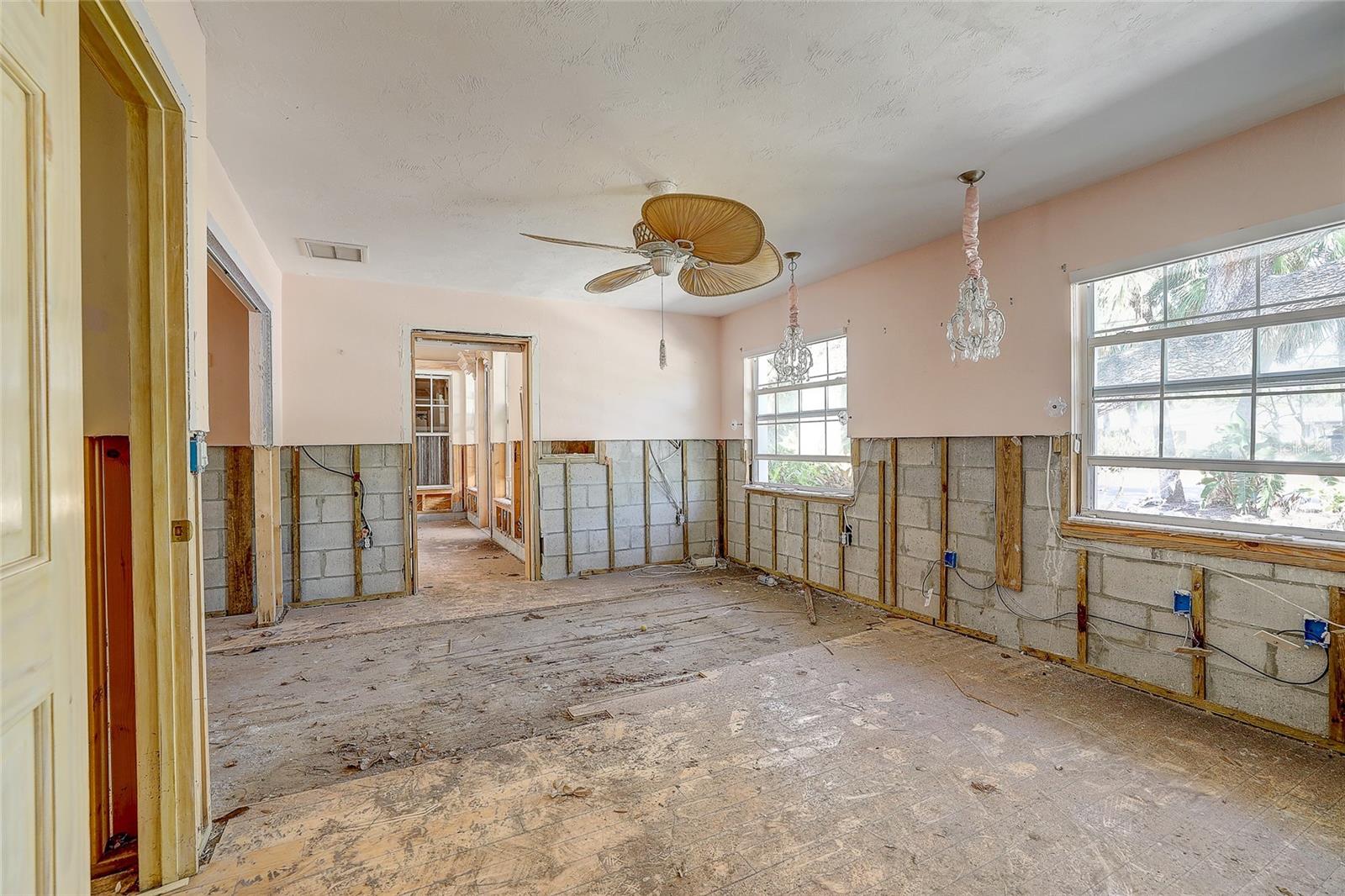 Image 18 of 64 For 226 Ogden Street