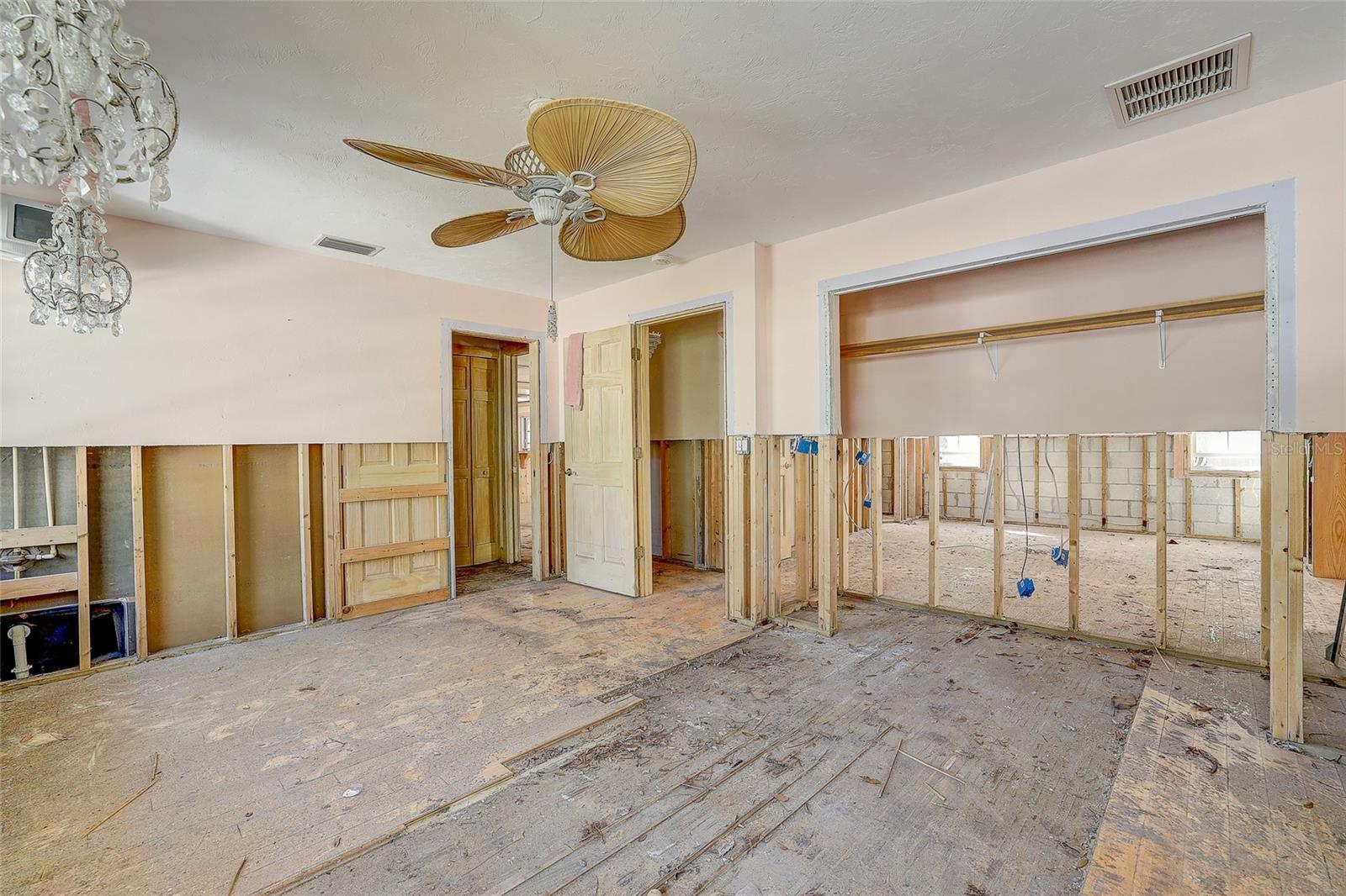 Image 20 of 64 For 226 Ogden Street