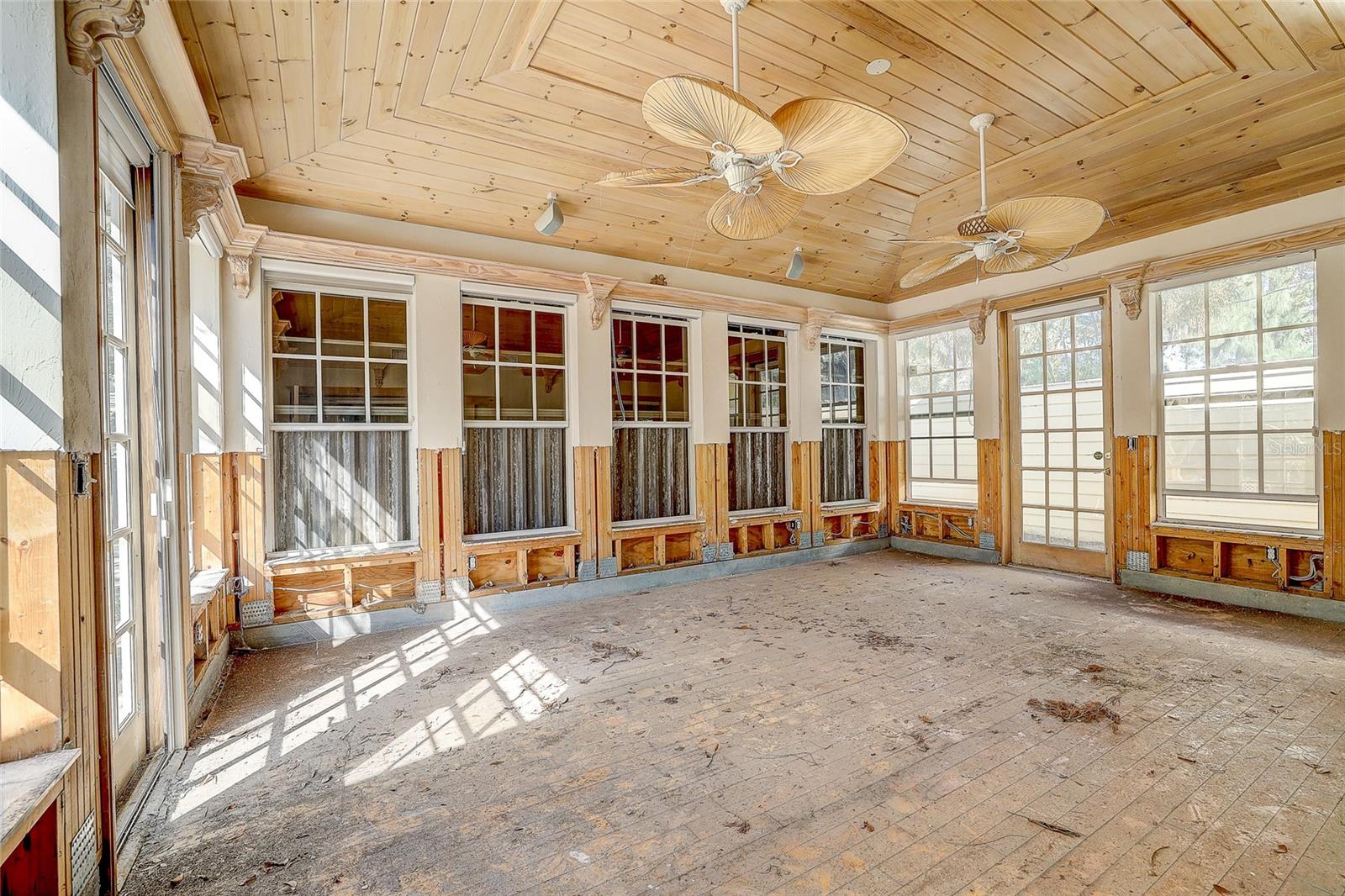 Image 28 of 64 For 226 Ogden Street