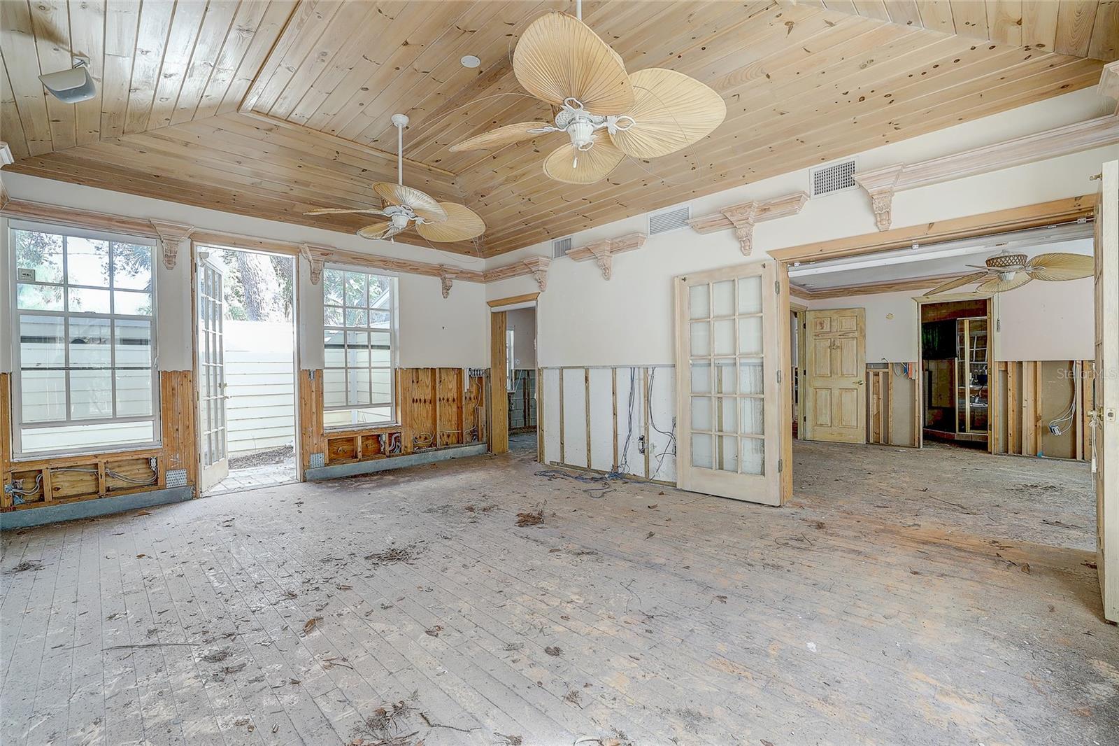 Image 31 of 64 For 226 Ogden Street