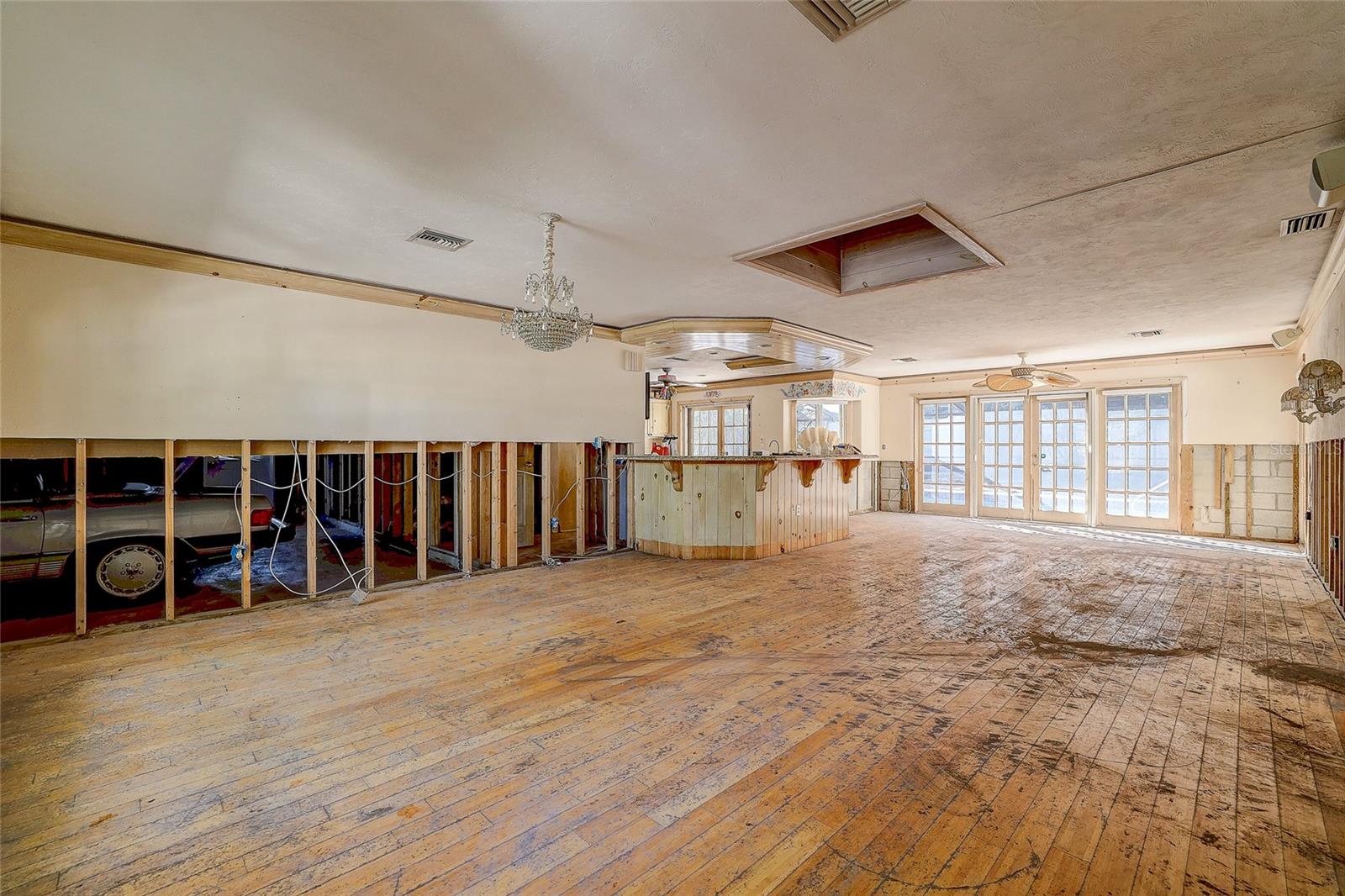 Image 6 of 64 For 226 Ogden Street