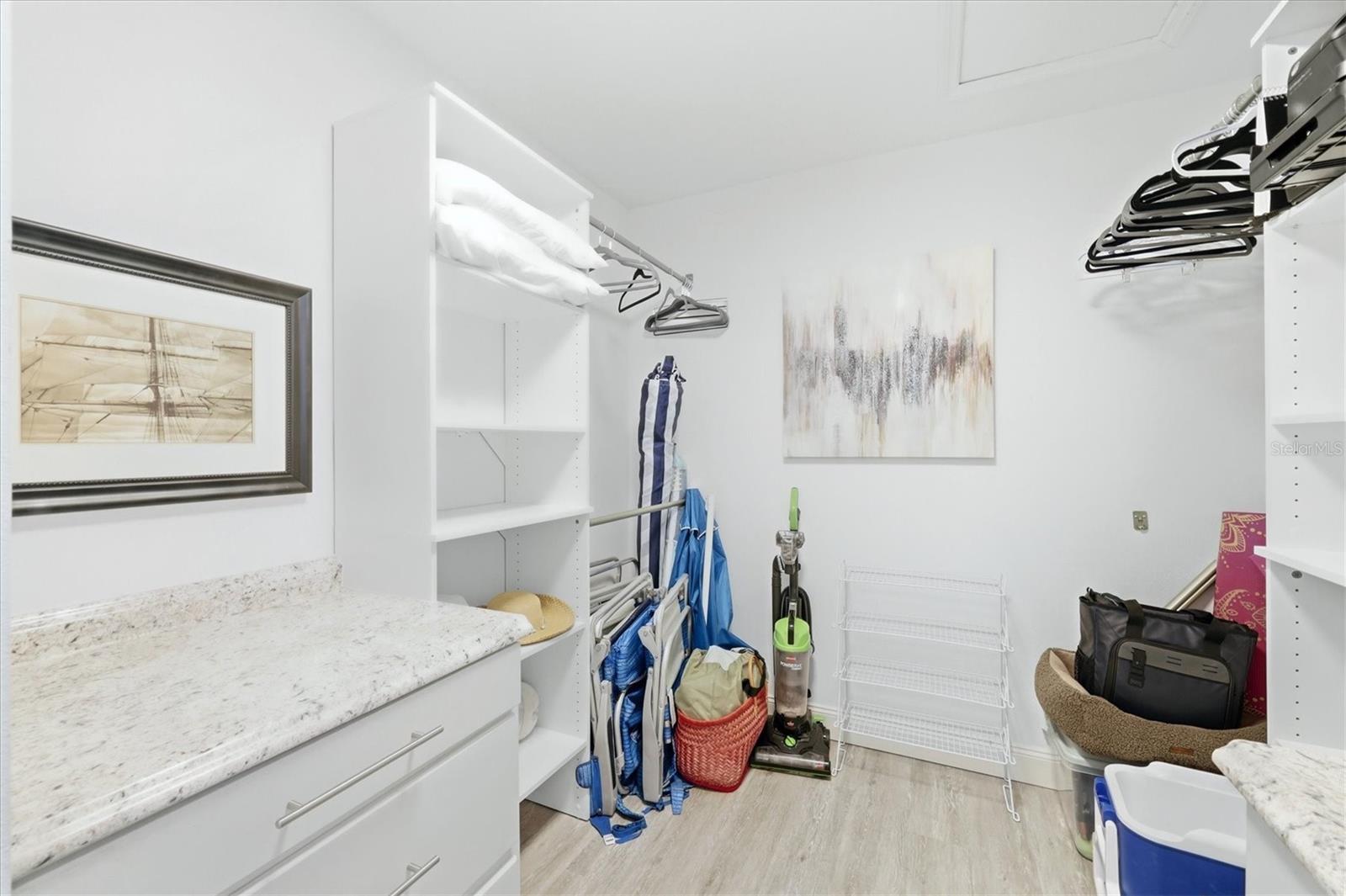 Image 13 of 62 For 972 Sandpiper Circle 972