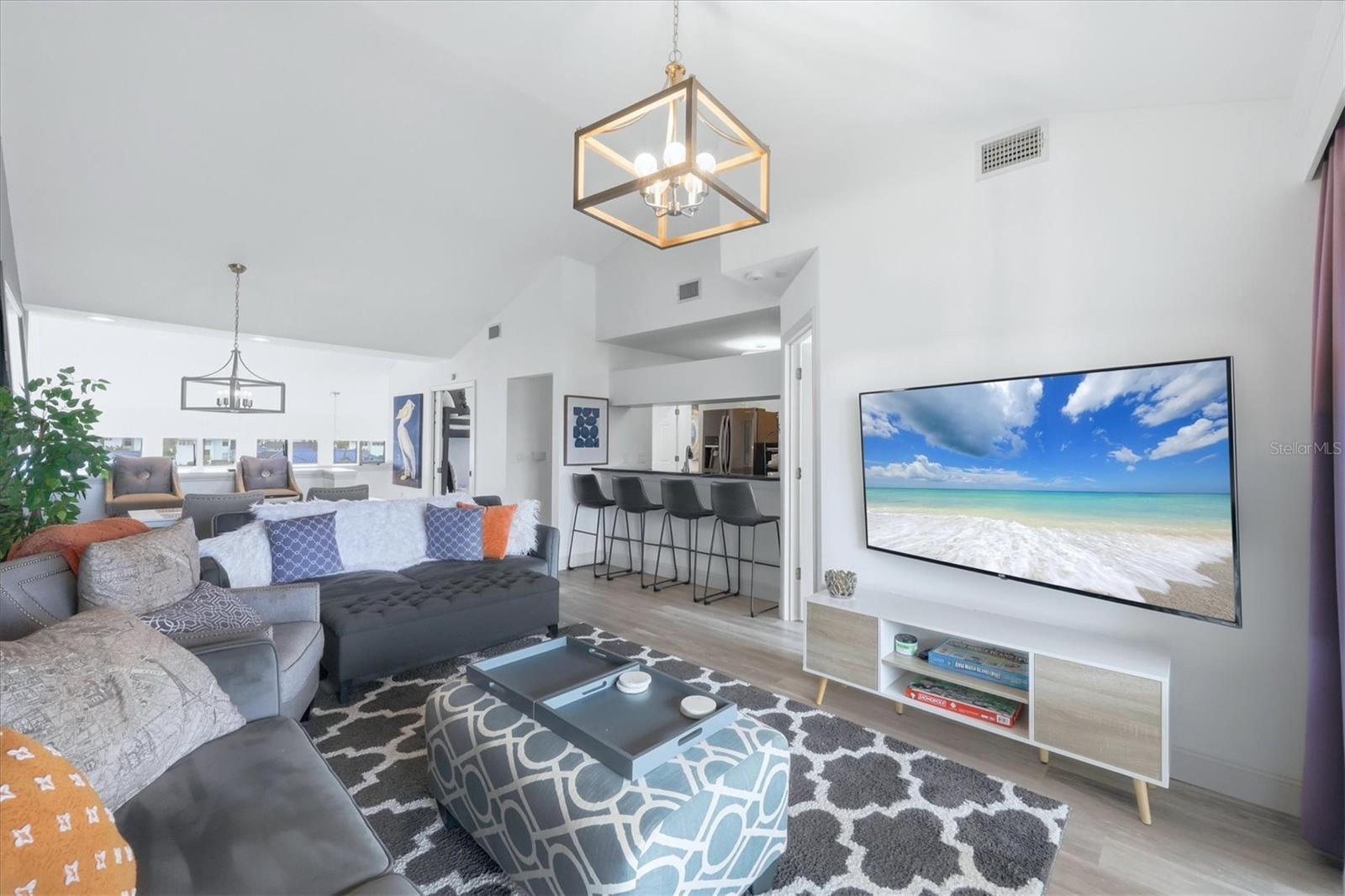 Image 14 of 62 For 972 Sandpiper Circle 972