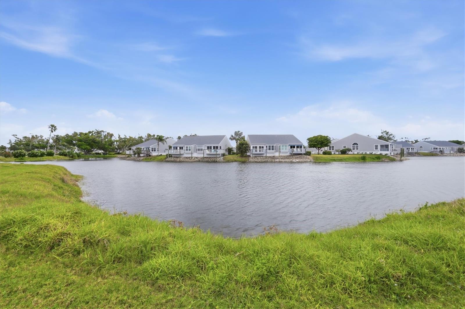 Image 31 of 62 For 972 Sandpiper Circle 972