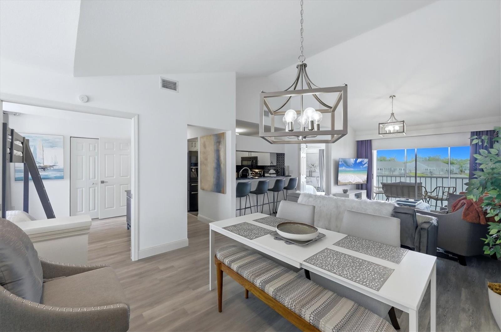 Image 4 of 62 For 972 Sandpiper Circle 972