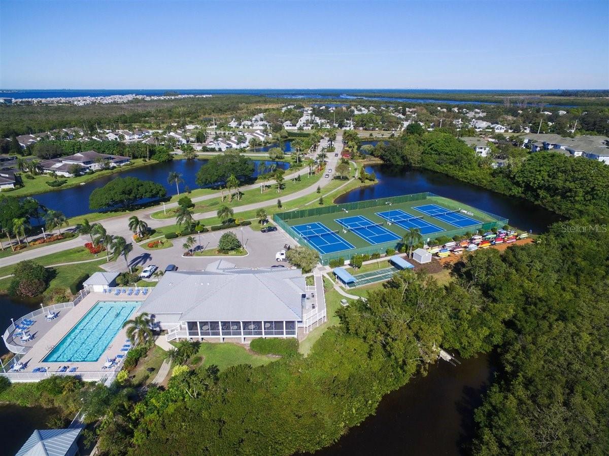 Image 52 of 62 For 972 Sandpiper Circle 972