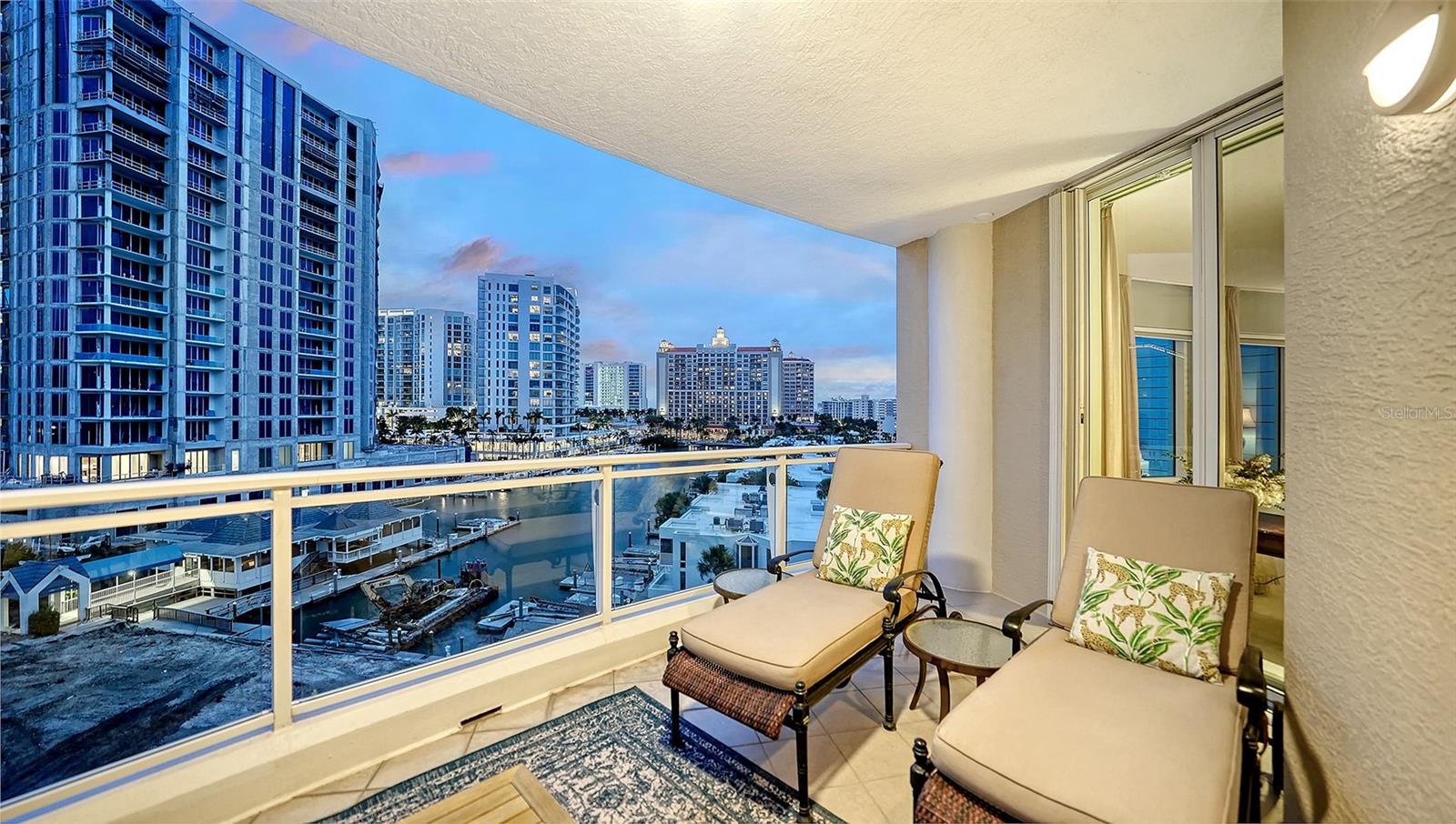 Image 15 of 80 For 990 Blvd Of The Arts  604