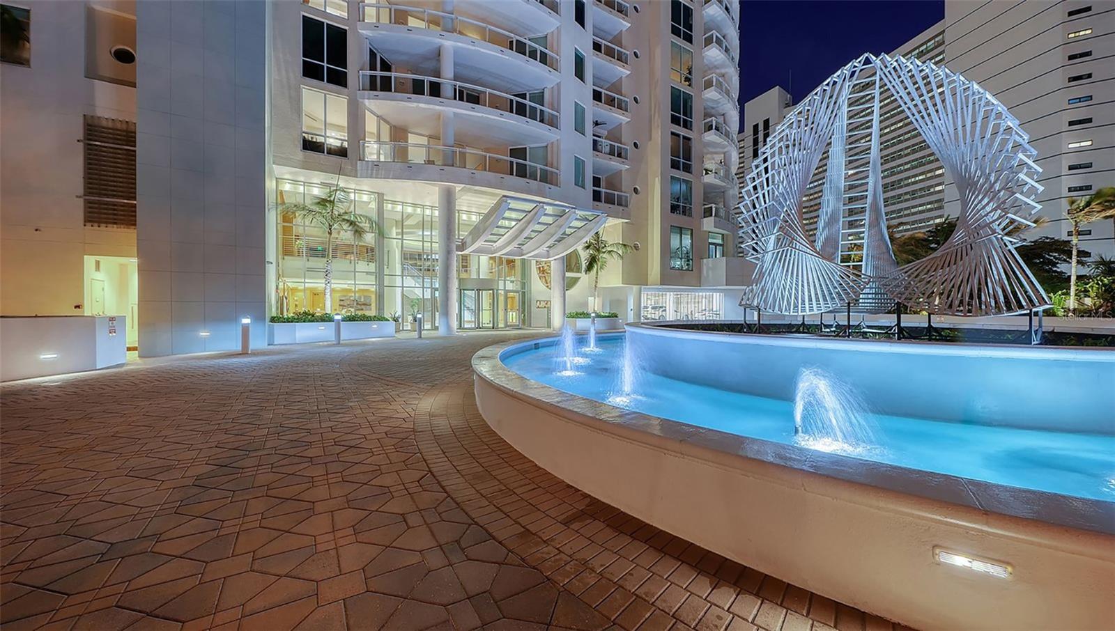 Image 2 of 80 For 990 Blvd Of The Arts  604