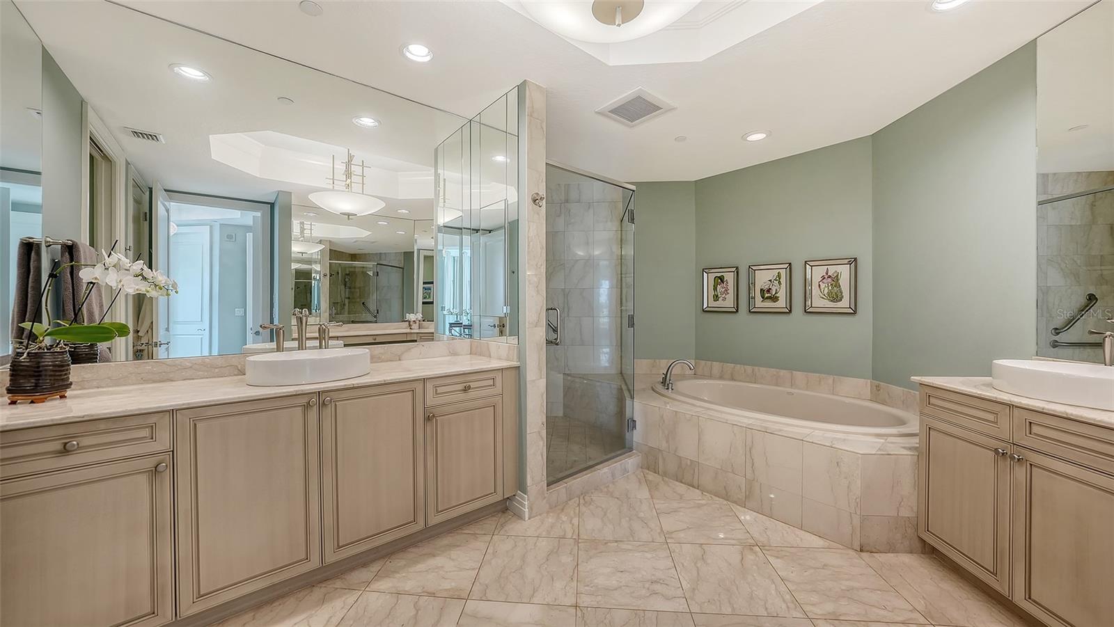 Image 20 of 80 For 990 Blvd Of The Arts  604