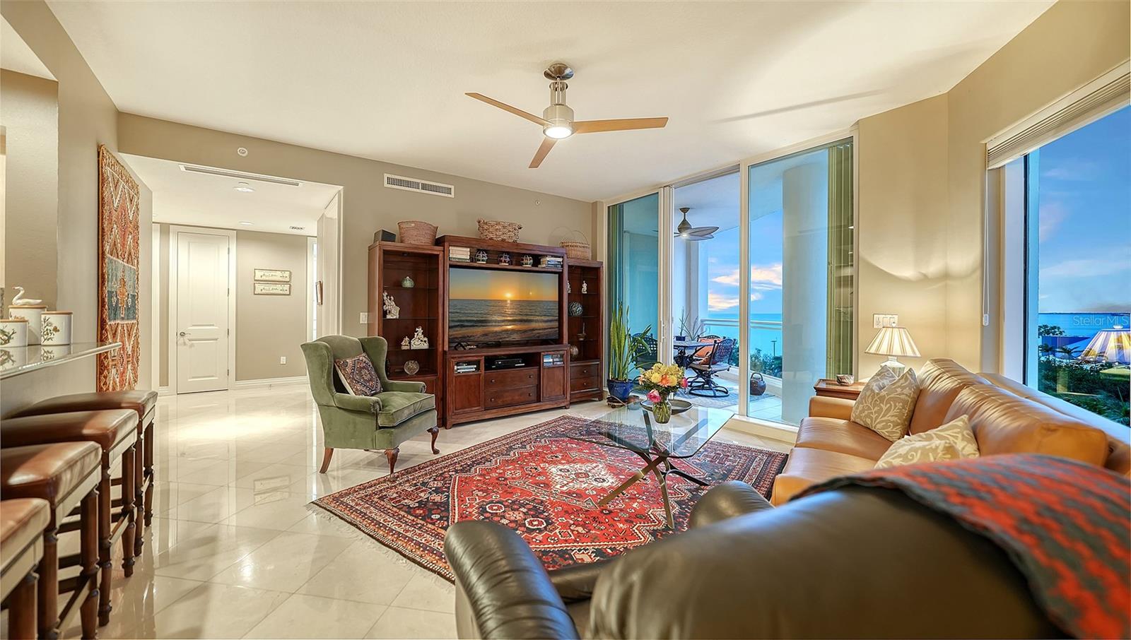 Image 31 of 80 For 990 Blvd Of The Arts  604